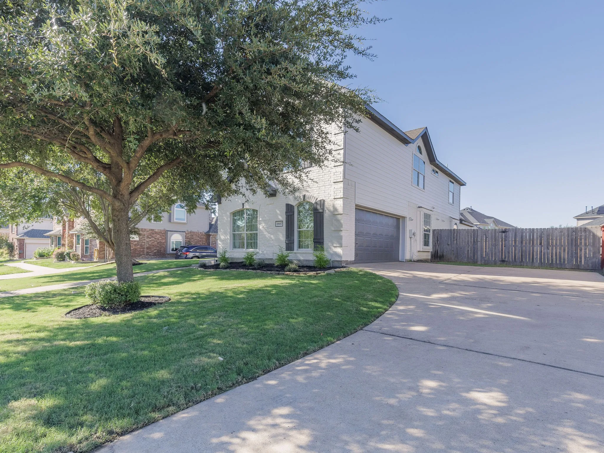 Single Family Residence For Sale in Tarrant County , 2807 Saint Maria Drive, Mansfield, Texas 76063, 4 Bedroom, 3 Bathroom, 2 Garage spaces, 2,671 Sqft, built in 2005, mls#21406654, Real Estate Agent in Mansfield, Homes For Sale in Tarrant county, Homes For Sale in Mansfield, Realtor in Mansfield Texas, Real Estate Brokerage Independent Realty Texas, Luminita Cordes Realtor