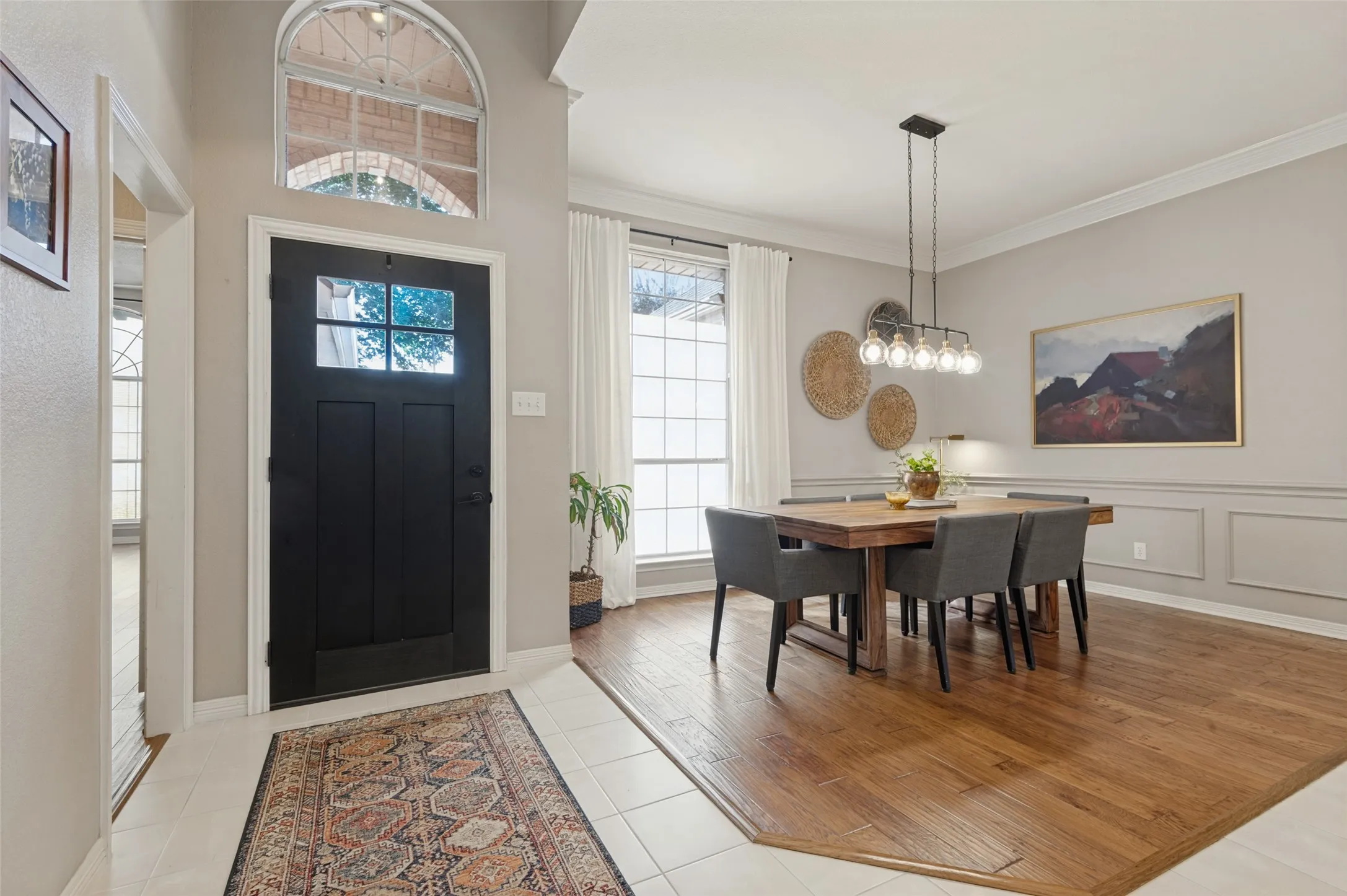 Single Family Residence For Sale in Tarrant County , 1500 Forest Meadows Court, Bedford, Texas 76021, 4 Bedroom, 3 Bathroom, 2 Garage spaces, 2,589 Sqft, built in 1991, mls#21407042, Real Estate Agent in Bedford, Homes For Sale in Tarrant county, Homes For Sale in Bedford, Realtor in Bedford Texas, Real Estate Brokerage Independent Realty Texas, Luminita Cordes Realtor