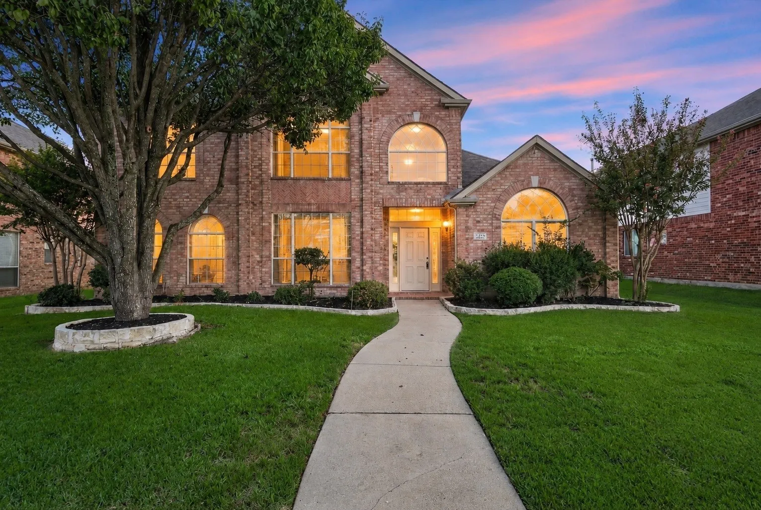 Single Family Residence For Sale