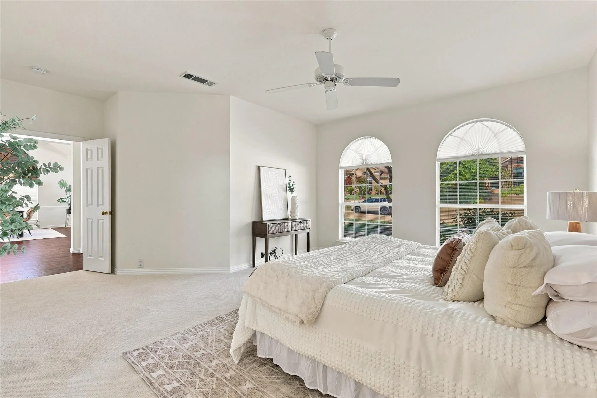 Single Family Residence For Sale in Collin County , 3316 Stone Glen Drive, Plano, Texas 75074, 4 Bedroom, 3 Bathroom, 2 Garage spaces, 3,094 Sqft, built in 1999, mls#21405465, Real Estate Agent in Plano, Homes For Sale in Collin county, Homes For Sale in Plano, Realtor in Plano Texas, Real Estate Brokerage Independent Realty Texas, Luminita Cordes Realtor