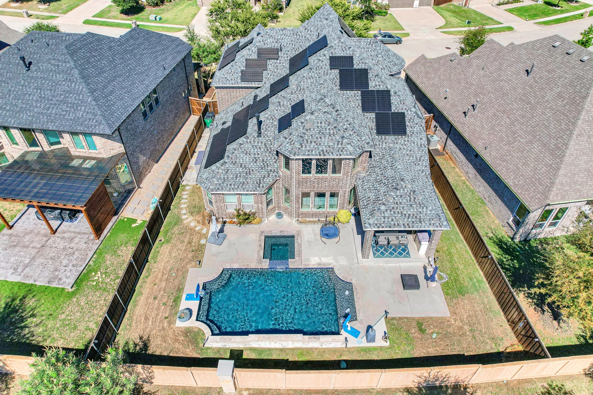 Single Family Residence For Sale in Collin County , 7716 Krause Springs Drive, Mc Kinney, Texas 75071, 4 Bedroom, 4 Bathroom, 2 Garage spaces, 3,635 Sqft, built in 2016, mls#21400234, Real Estate Agent in Mc Kinney, Homes For Sale in Collin county, Homes For Sale in Mc Kinney, Realtor in Mc Kinney Texas, Real Estate Brokerage Independent Realty Texas, Luminita Cordes Realtor