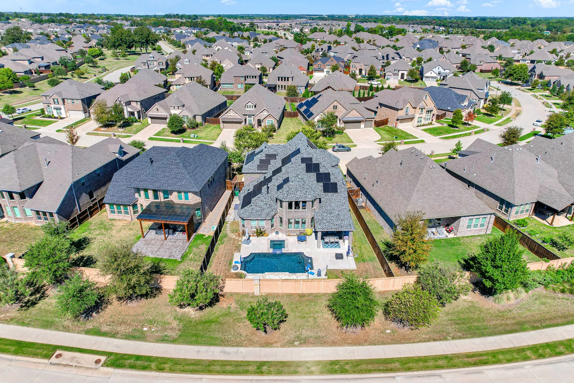Single Family Residence For Sale in Collin County , 7716 Krause Springs Drive, Mc Kinney, Texas 75071, 4 Bedroom, 4 Bathroom, 2 Garage spaces, 3,635 Sqft, built in 2016, mls#21400234, Real Estate Agent in Mc Kinney, Homes For Sale in Collin county, Homes For Sale in Mc Kinney, Realtor in Mc Kinney Texas, Real Estate Brokerage Independent Realty Texas, Luminita Cordes Realtor
