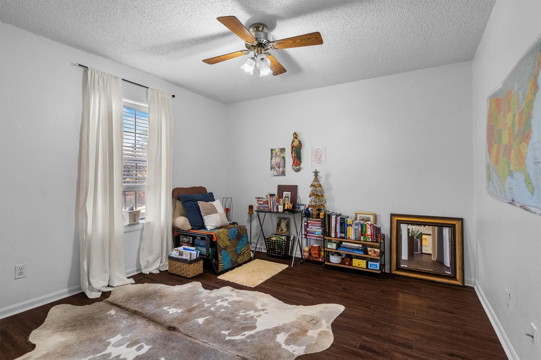 Single Family Residence For Sale in Dallas County , 237 S Macarthur Boulevard, Coppell, Texas 75019, 3 Bedroom, 2 Bathroom, 2 Garage spaces, 1,608 Sqft, built in 1984, mls#21407717, Real Estate Agent in Coppell, Homes For Sale in Dallas county, Homes For Sale in Coppell, Realtor in Coppell Texas, Real Estate Brokerage Independent Realty Texas, Luminita Cordes Realtor
