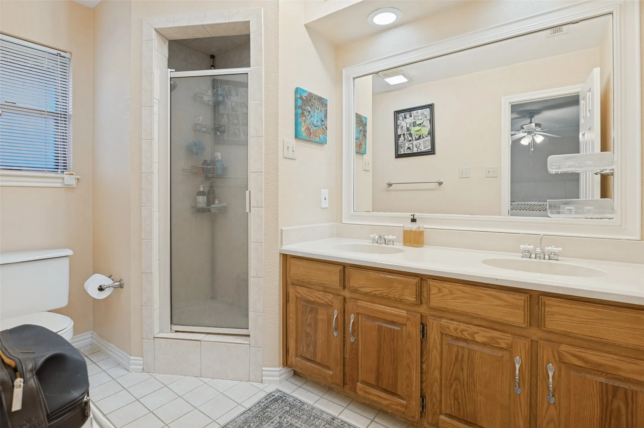 Single Family Residence For Sale in Tarrant County , 2403 Radcliffe Drive, Arlington, Texas 76012, 3 Bedroom, 2 Bathroom, 2 Garage spaces, 1,918 Sqft, built in 1977, mls#21407675, Real Estate Agent in Arlington, Homes For Sale in Tarrant county, Homes For Sale in Arlington, Realtor in Arlington Texas, Real Estate Brokerage Independent Realty Texas, Luminita Cordes Realtor