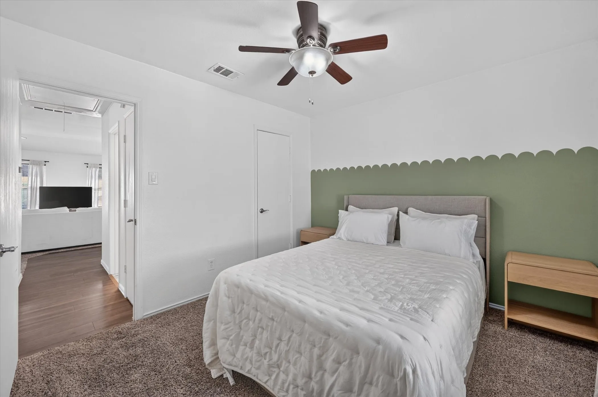 Single Family Residence For Sale in Denton County , 1005 Lake Trail Drive, Little Elm, Texas 75068, 3 Bedroom, 1 Bathroom, 2 Garage spaces, 1,687 Sqft, built in 2000, mls#21405370, Real Estate Agent in Little Elm, Homes For Sale in Denton county, Homes For Sale in Little Elm, Realtor in Little Elm Texas, Real Estate Brokerage Independent Realty Texas, Luminita Cordes Realtor