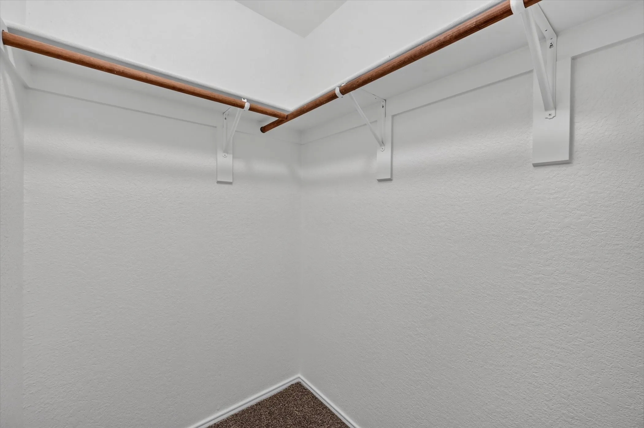 Single Family Residence For Sale in Denton County , 1005 Lake Trail Drive, Little Elm, Texas 75068, 3 Bedroom, 1 Bathroom, 2 Garage spaces, 1,687 Sqft, built in 2000, mls#21405370, Real Estate Agent in Little Elm, Homes For Sale in Denton county, Homes For Sale in Little Elm, Realtor in Little Elm Texas, Real Estate Brokerage Independent Realty Texas, Luminita Cordes Realtor