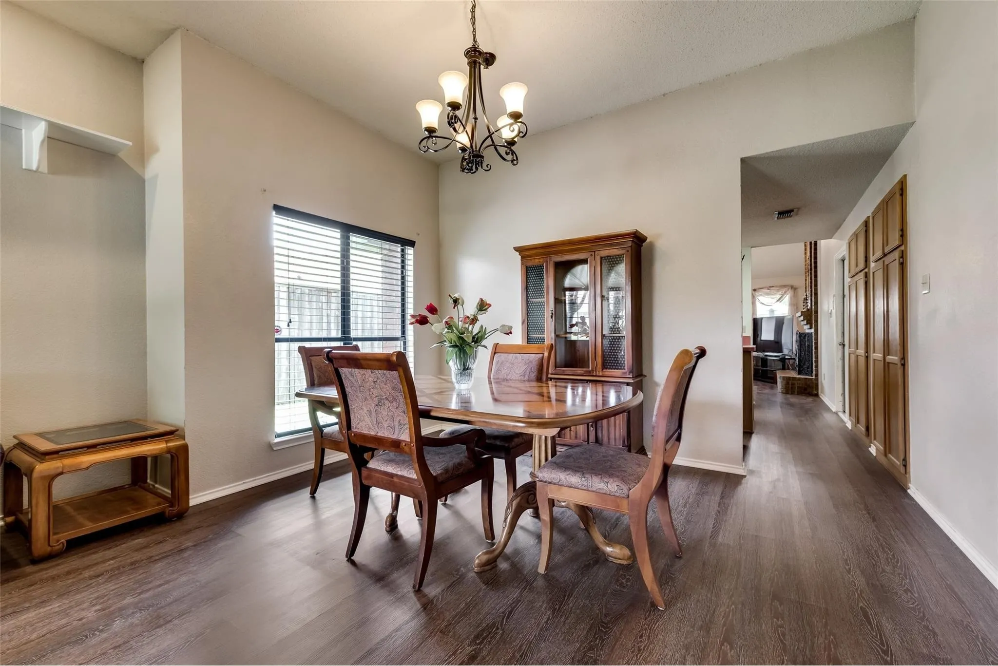 Single Family Residence For Rent in Dallas County , 2616 Widgeon Way, Mesquite, Texas 75181, 3 Bedroom, 2 Bathroom, 2 Garage spaces, 1,619 Sqft, built in 1988, mls#21407719, Real Estate Agent in Mesquite, Homes For Rent in Dallas county, Homes For Rent in Mesquite, Realtor in Mesquite Texas, Real Estate Brokerage Independent Realty Texas, Luminita Cordes Realtor