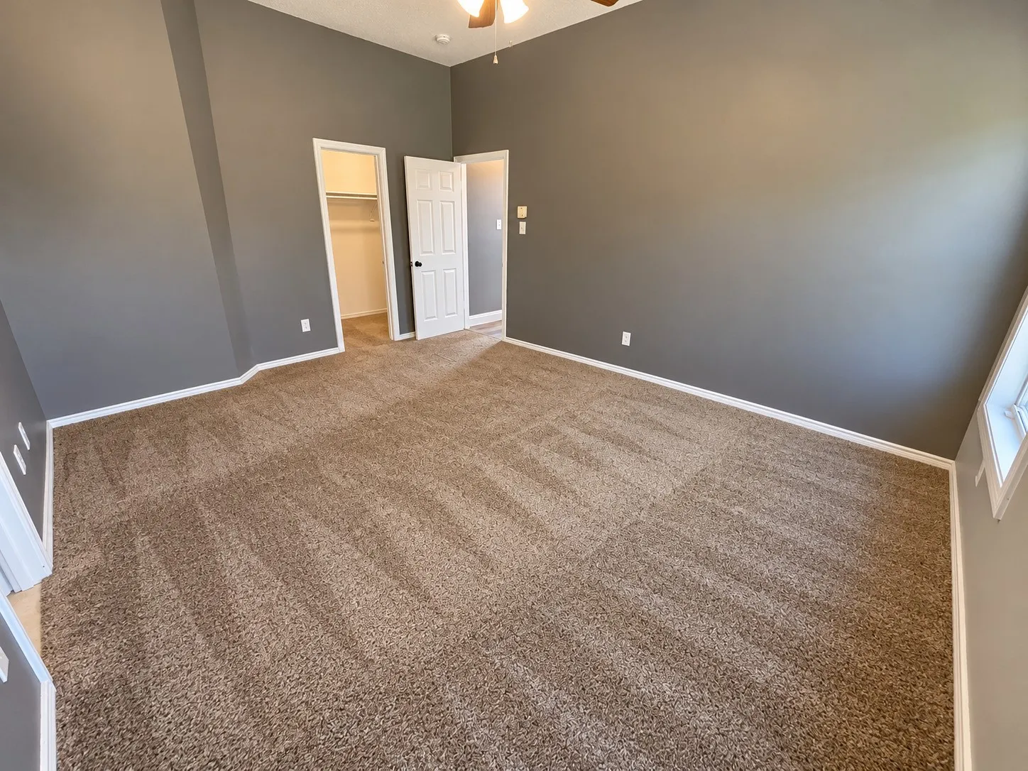Single Family Residence For Rent in Tarrant County , 5634 Indian Hill Drive, Arlington, Texas 76018, 3 Bedroom, 2 Bathroom, 2 Garage spaces, 2,132 Sqft, built in 1997, mls#21407721, Real Estate Agent in Arlington, Homes For Rent in Tarrant county, Homes For Rent in Arlington, Realtor in Arlington Texas, Real Estate Brokerage Independent Realty Texas, Luminita Cordes Realtor