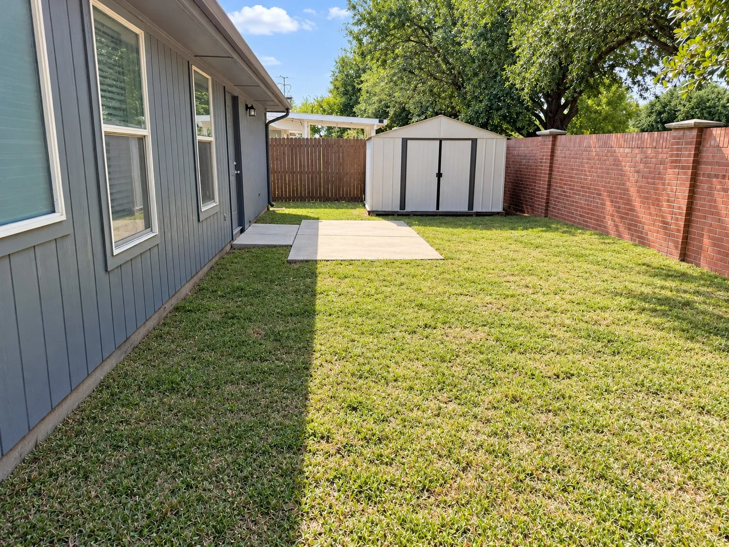 Single Family Residence For Rent in Tarrant County , 5634 Indian Hill Drive, Arlington, Texas 76018, 3 Bedroom, 2 Bathroom, 2 Garage spaces, 2,132 Sqft, built in 1997, mls#21407721, Real Estate Agent in Arlington, Homes For Rent in Tarrant county, Homes For Rent in Arlington, Realtor in Arlington Texas, Real Estate Brokerage Independent Realty Texas, Luminita Cordes Realtor