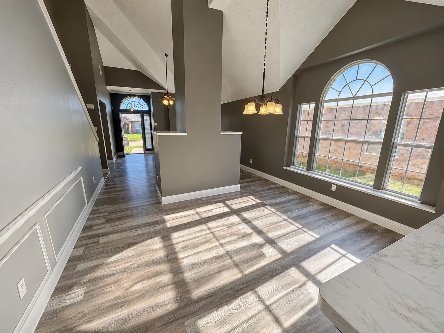 Single Family Residence For Rent in Tarrant County , 5634 Indian Hill Drive, Arlington, Texas 76018, 3 Bedroom, 2 Bathroom, 2 Garage spaces, 2,132 Sqft, built in 1997, mls#21407721, Real Estate Agent in Arlington, Homes For Rent in Tarrant county, Homes For Rent in Arlington, Realtor in Arlington Texas, Real Estate Brokerage Independent Realty Texas, Luminita Cordes Realtor
