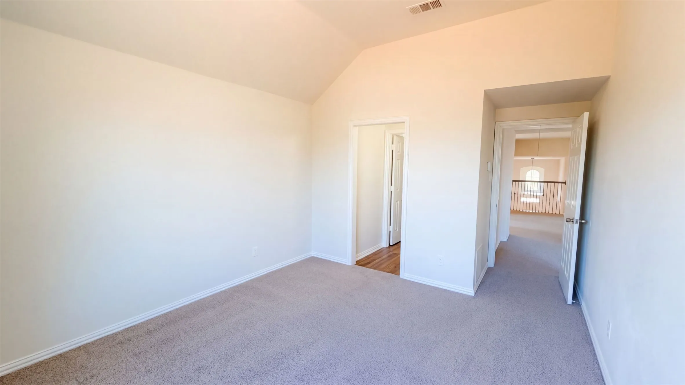 Single Family Residence For Sale in Rockwall County , 610 Louder Way, Fate, Texas 75087, 5 Bedroom, 4 Bathroom, 2 Garage spaces, 3,387 Sqft, built in 2005, mls#21407725, Real Estate Agent in Fate, Homes For Sale in Rockwall county, Homes For Sale in Fate, Realtor in Fate Texas, Real Estate Brokerage Independent Realty Texas, Luminita Cordes Realtor