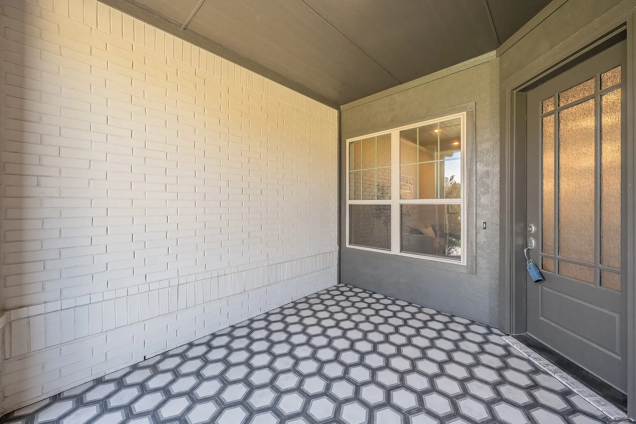 Condominium For Sale in Tarrant County , 305 Sunset Lane 103, Fort Worth, Texas 76114, 3 Bedroom, 3 Bathroom, 2 Garage spaces, 2,306 Sqft, built in 2024, mls#21405903, Real Estate Agent in Fort Worth, Homes For Sale in Tarrant county, Homes For Sale in Fort Worth, Realtor in Fort Worth Texas, Real Estate Brokerage Independent Realty Texas, Luminita Cordes Realtor