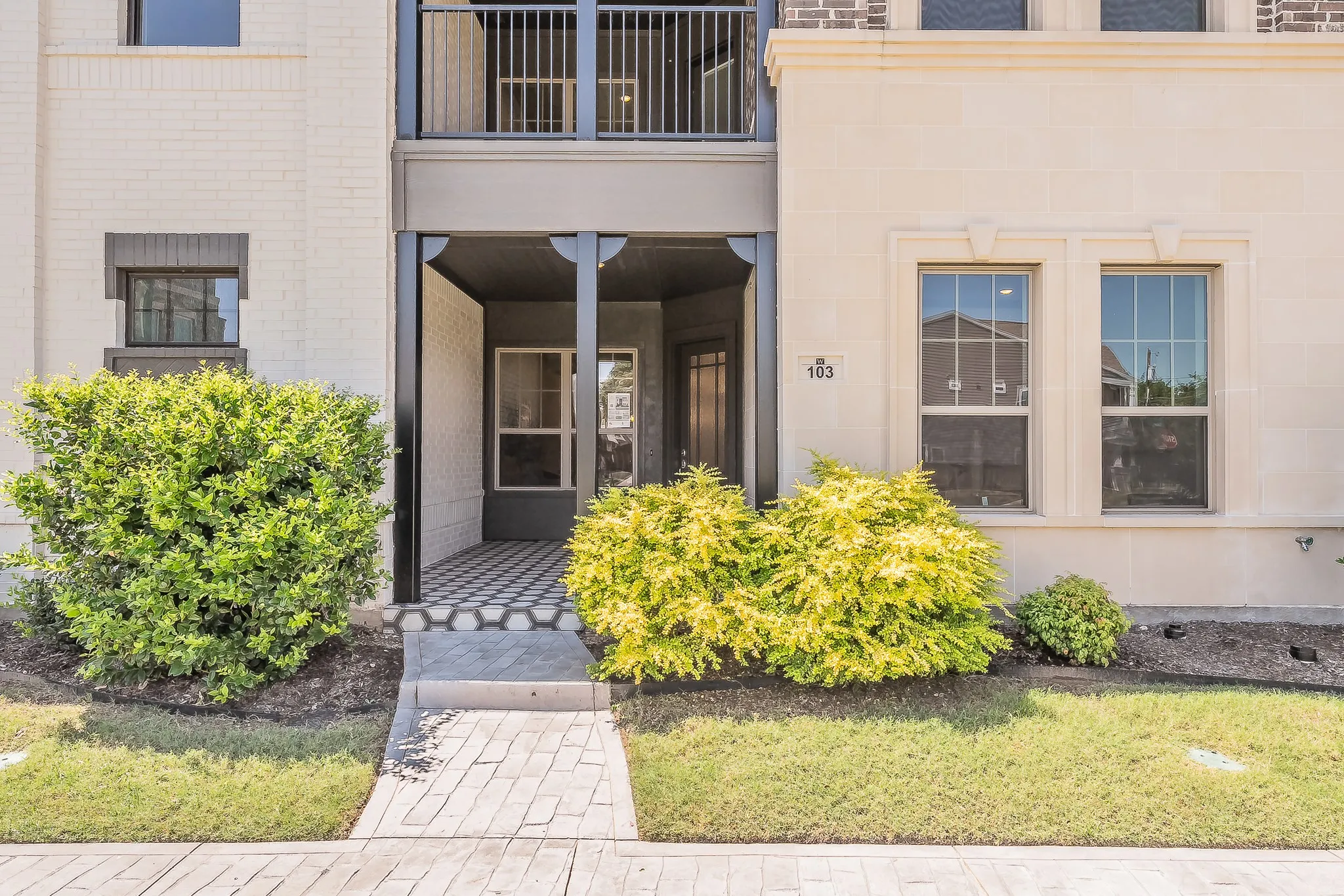 Condominium For Sale in Tarrant County , 305 Sunset Lane 103, Fort Worth, Texas 76114, 3 Bedroom, 3 Bathroom, 2 Garage spaces, 2,306 Sqft, built in 2024, mls#21405903, Real Estate Agent in Fort Worth, Homes For Sale in Tarrant county, Homes For Sale in Fort Worth, Realtor in Fort Worth Texas, Real Estate Brokerage Independent Realty Texas, Luminita Cordes Realtor