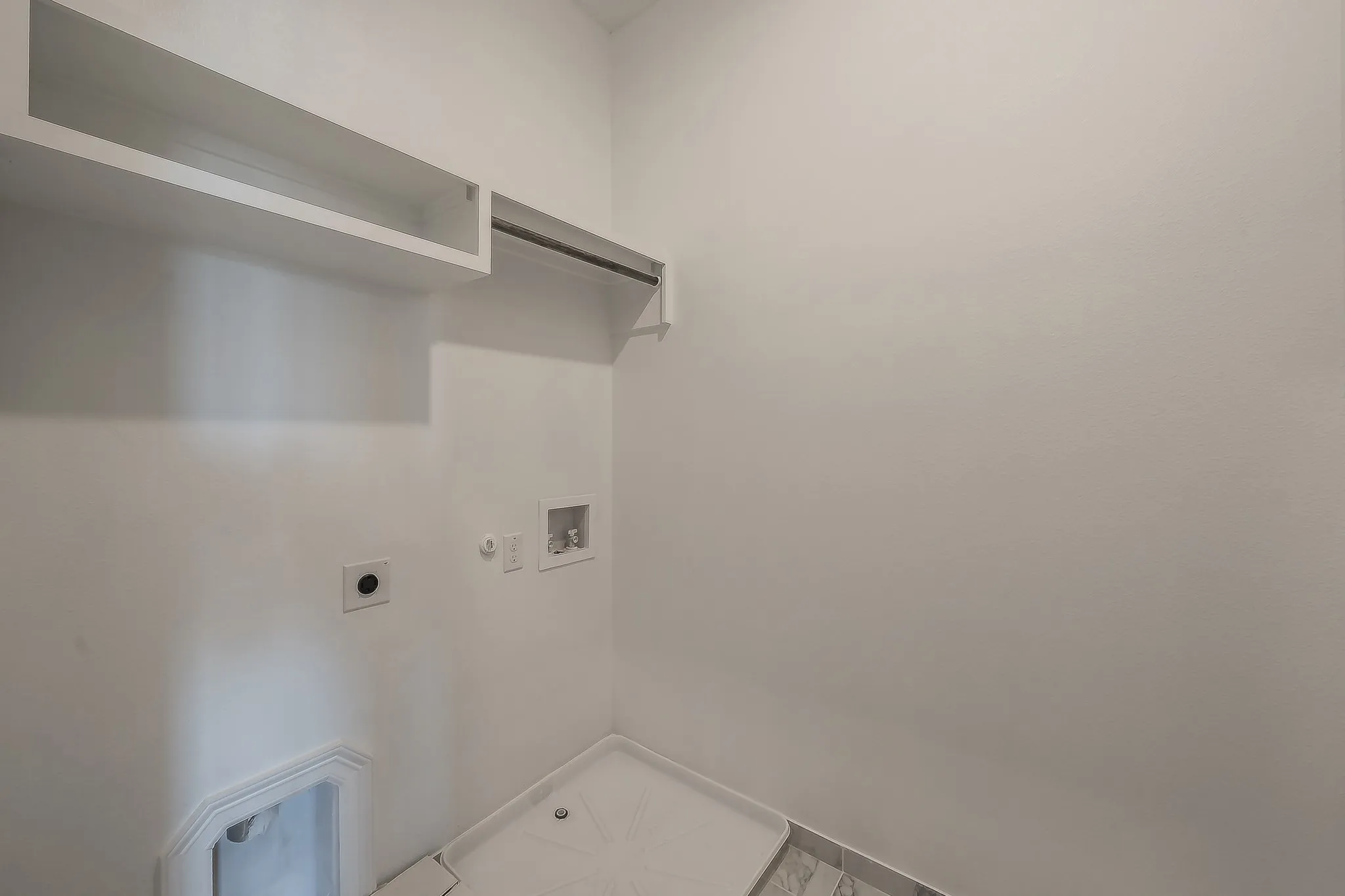 Condominium For Sale in Tarrant County , 305 Sunset Lane 103, Fort Worth, Texas 76114, 3 Bedroom, 3 Bathroom, 2 Garage spaces, 2,306 Sqft, built in 2024, mls#21405903, Real Estate Agent in Fort Worth, Homes For Sale in Tarrant county, Homes For Sale in Fort Worth, Realtor in Fort Worth Texas, Real Estate Brokerage Independent Realty Texas, Luminita Cordes Realtor