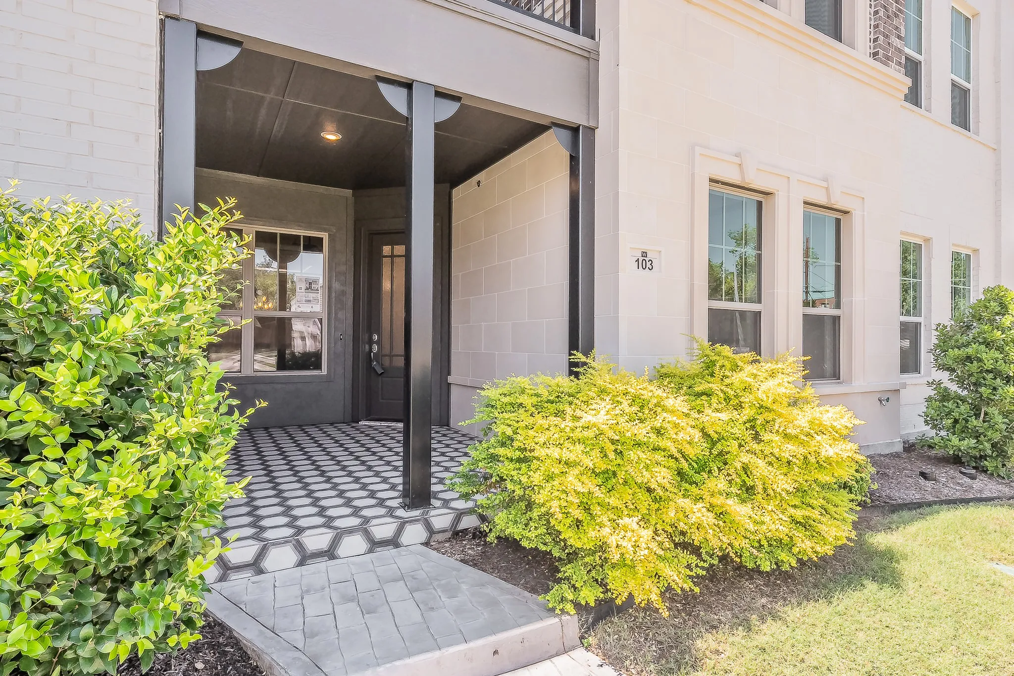 Condominium For Sale in Tarrant County , 305 Sunset Lane 103, Fort Worth, Texas 76114, 3 Bedroom, 3 Bathroom, 2 Garage spaces, 2,306 Sqft, built in 2024, mls#21405903, Real Estate Agent in Fort Worth, Homes For Sale in Tarrant county, Homes For Sale in Fort Worth, Realtor in Fort Worth Texas, Real Estate Brokerage Independent Realty Texas, Luminita Cordes Realtor