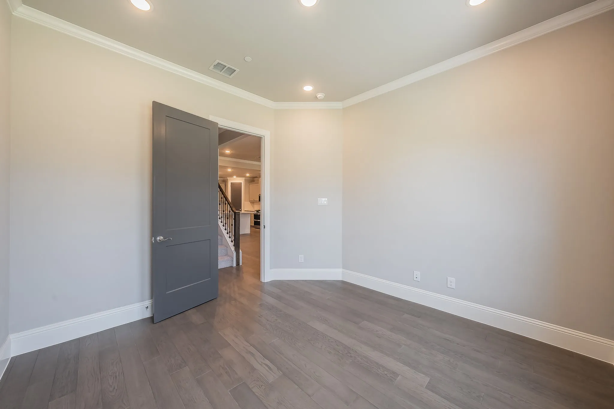 Condominium For Sale in Tarrant County , 305 Sunset Lane 102, Fort Worth, Texas 76114, 3 Bedroom, 3 Bathroom, 2 Garage spaces, 2,325 Sqft, built in 2024, mls#21405895, Real Estate Agent in Fort Worth, Homes For Sale in Tarrant county, Homes For Sale in Fort Worth, Realtor in Fort Worth Texas, Real Estate Brokerage Independent Realty Texas, Luminita Cordes Realtor