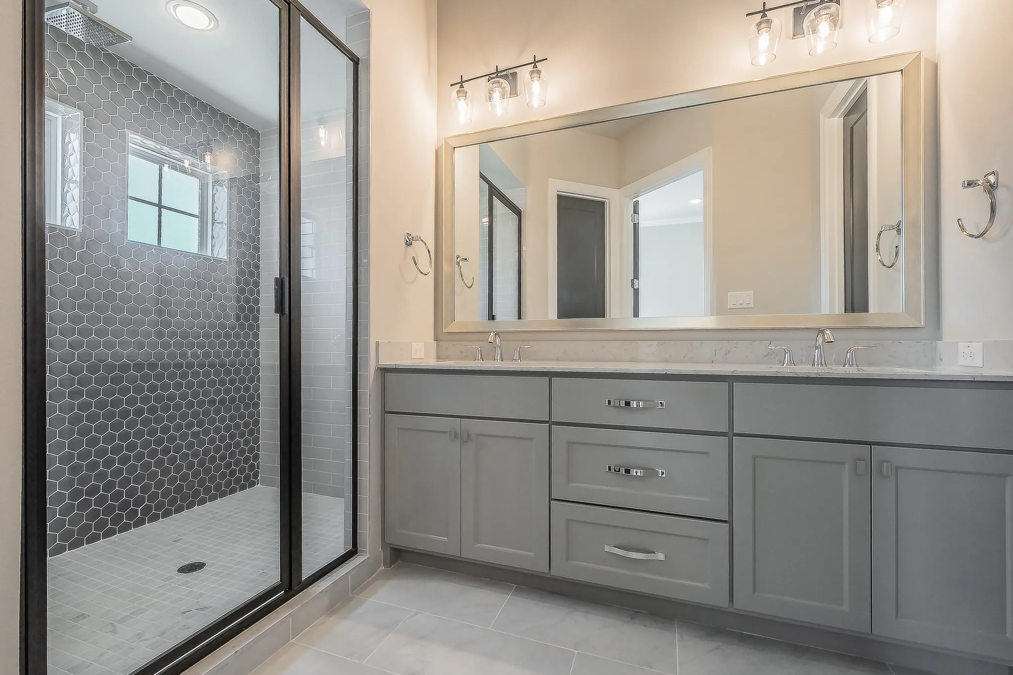 Condominium For Sale in Tarrant County , 305 Sunset Lane 102, Fort Worth, Texas 76114, 3 Bedroom, 3 Bathroom, 2 Garage spaces, 2,325 Sqft, built in 2024, mls#21405895, Real Estate Agent in Fort Worth, Homes For Sale in Tarrant county, Homes For Sale in Fort Worth, Realtor in Fort Worth Texas, Real Estate Brokerage Independent Realty Texas, Luminita Cordes Realtor