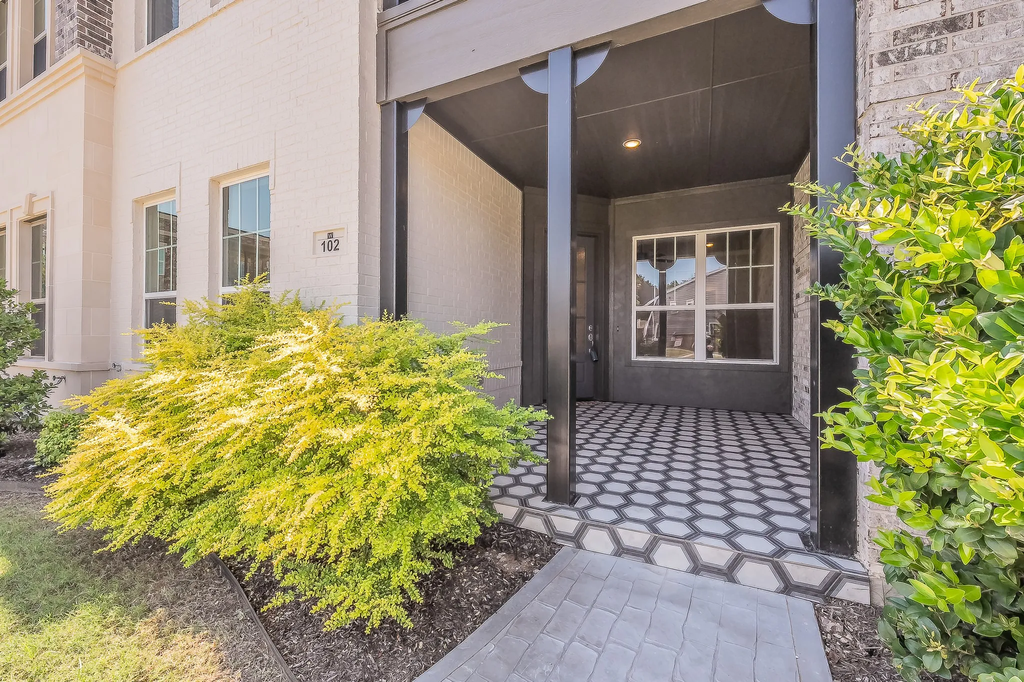 Condominium For Sale in Tarrant County , 305 Sunset Lane 102, Fort Worth, Texas 76114, 3 Bedroom, 3 Bathroom, 2 Garage spaces, 2,325 Sqft, built in 2024, mls#21405895, Real Estate Agent in Fort Worth, Homes For Sale in Tarrant county, Homes For Sale in Fort Worth, Realtor in Fort Worth Texas, Real Estate Brokerage Independent Realty Texas, Luminita Cordes Realtor