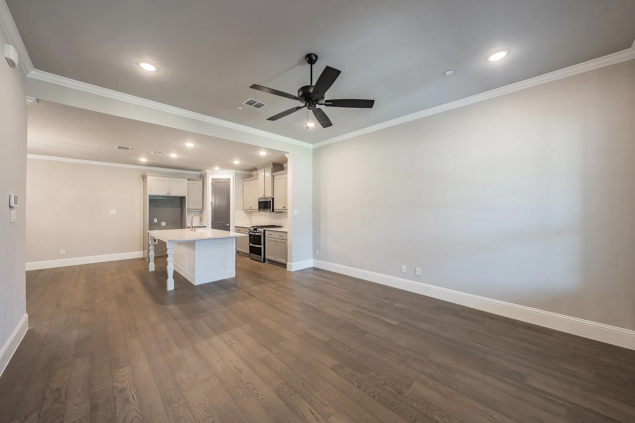 Condominium For Sale in Tarrant County , 305 Sunset Lane 102, Fort Worth, Texas 76114, 3 Bedroom, 3 Bathroom, 2 Garage spaces, 2,325 Sqft, built in 2024, mls#21405895, Real Estate Agent in Fort Worth, Homes For Sale in Tarrant county, Homes For Sale in Fort Worth, Realtor in Fort Worth Texas, Real Estate Brokerage Independent Realty Texas, Luminita Cordes Realtor