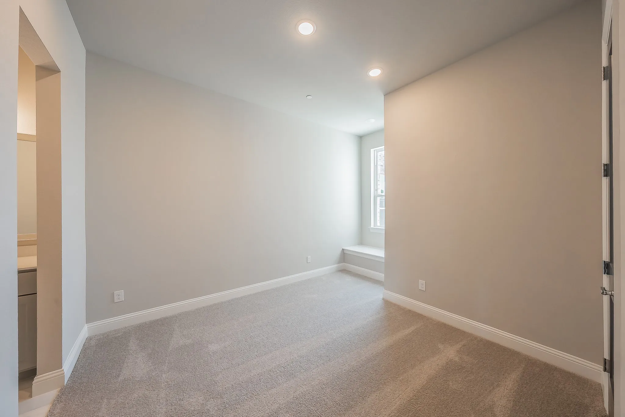 Condominium For Sale in Tarrant County , 305 Sunset Lane 102, Fort Worth, Texas 76114, 3 Bedroom, 3 Bathroom, 2 Garage spaces, 2,325 Sqft, built in 2024, mls#21405895, Real Estate Agent in Fort Worth, Homes For Sale in Tarrant county, Homes For Sale in Fort Worth, Realtor in Fort Worth Texas, Real Estate Brokerage Independent Realty Texas, Luminita Cordes Realtor