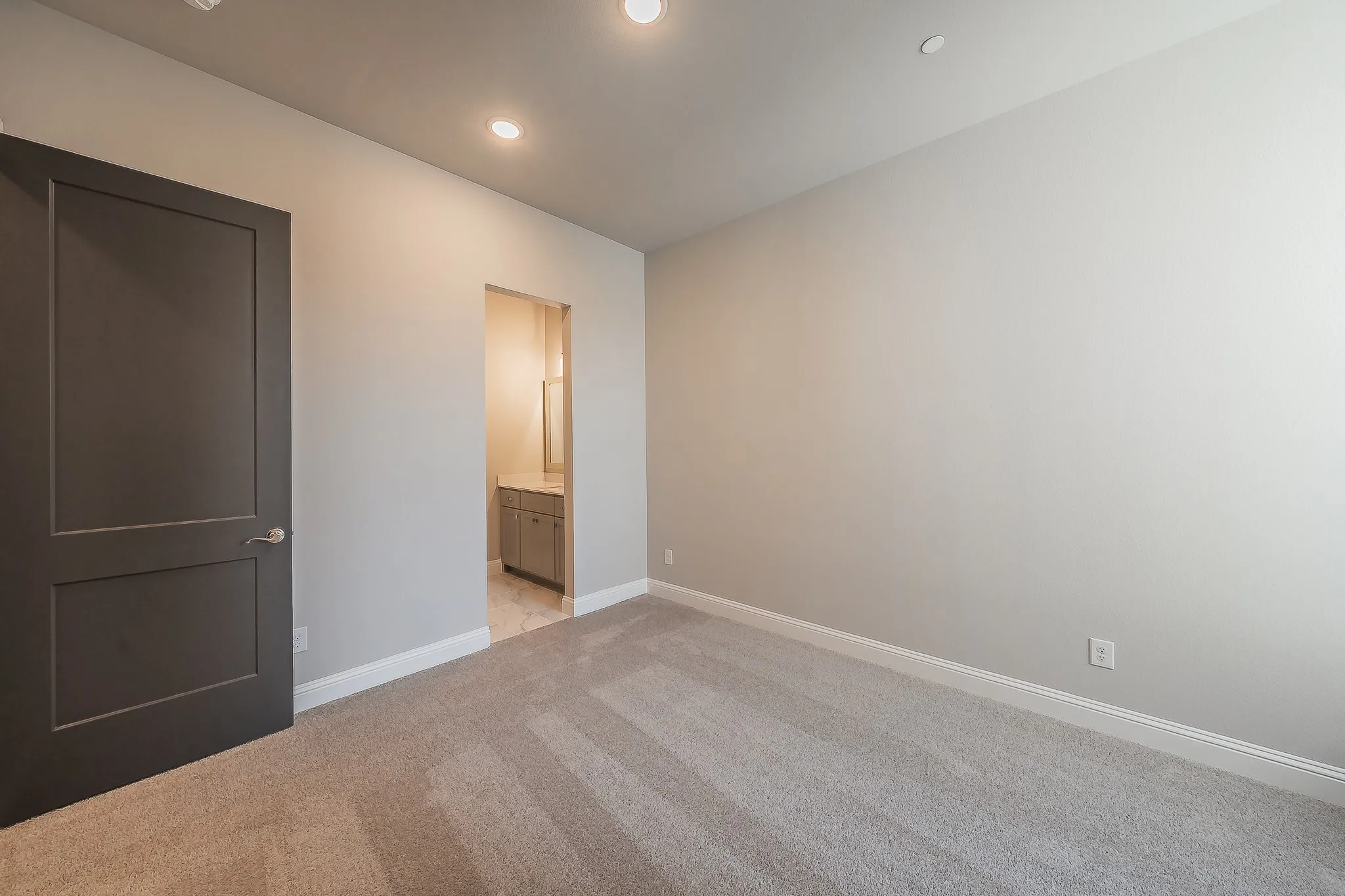 Condominium For Sale in Tarrant County , 305 Sunset Lane 102, Fort Worth, Texas 76114, 3 Bedroom, 3 Bathroom, 2 Garage spaces, 2,325 Sqft, built in 2024, mls#21405895, Real Estate Agent in Fort Worth, Homes For Sale in Tarrant county, Homes For Sale in Fort Worth, Realtor in Fort Worth Texas, Real Estate Brokerage Independent Realty Texas, Luminita Cordes Realtor