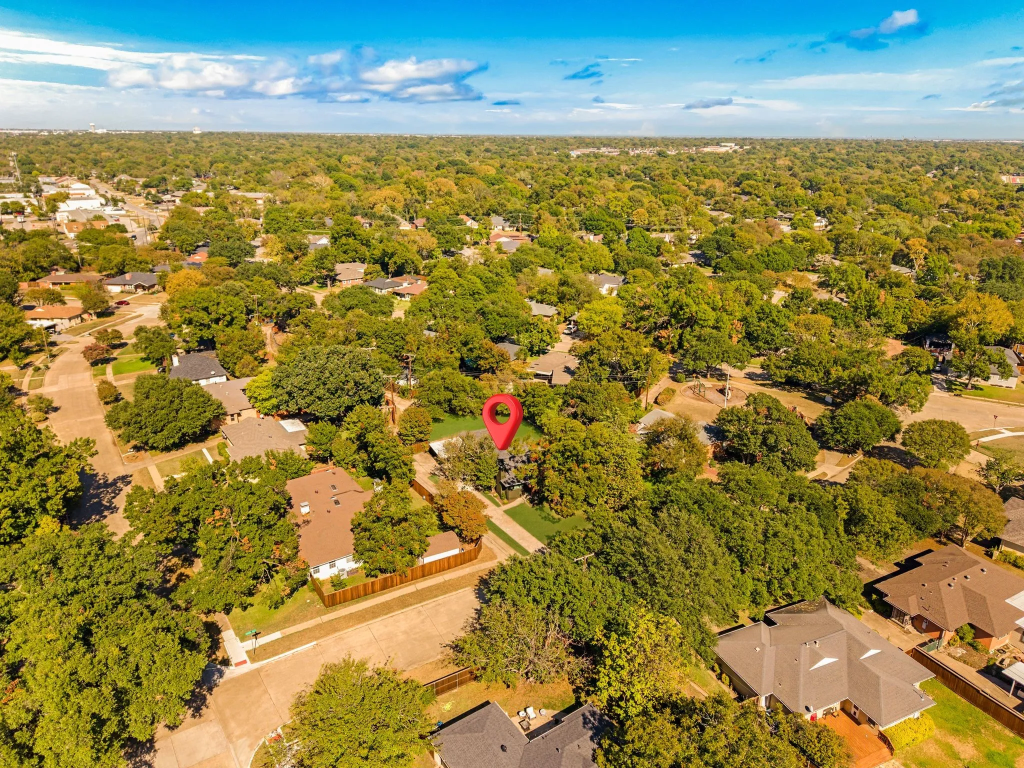 Single Family Residence For Sale in Dallas County , 1631 Macmanus Drive, Dallas, Texas 75228, 3 Bedroom, 2 Bathroom, 2 Garage spaces, 1,904 Sqft, built in 1954, mls#21406389, Real Estate Agent in Dallas, Homes For Sale in Dallas county, Homes For Sale in Dallas, Realtor in Dallas Texas, Real Estate Brokerage Independent Realty Texas, Luminita Cordes Realtor