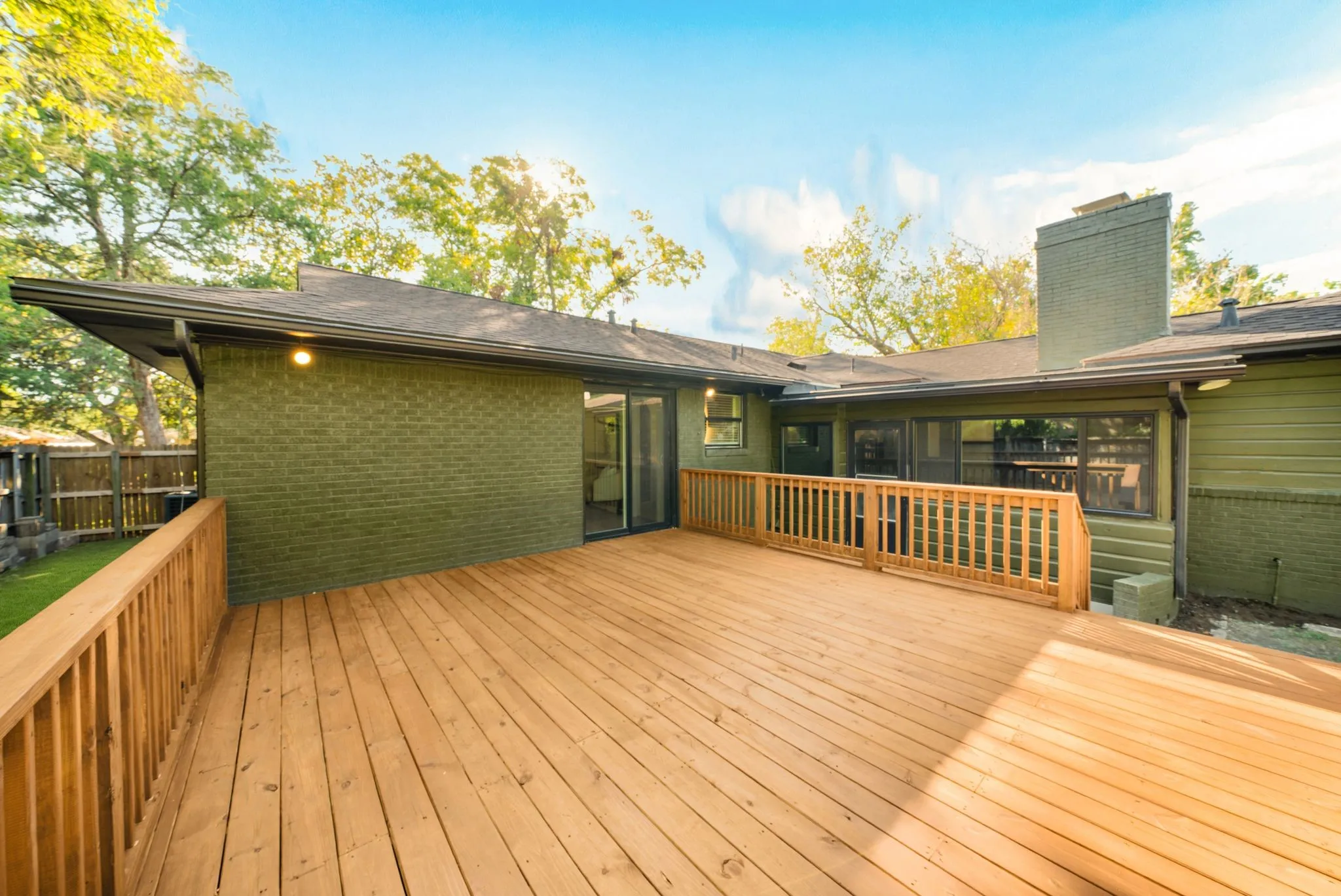 Single Family Residence For Sale in Dallas County , 1631 Macmanus Drive, Dallas, Texas 75228, 3 Bedroom, 2 Bathroom, 2 Garage spaces, 1,904 Sqft, built in 1954, mls#21406389, Real Estate Agent in Dallas, Homes For Sale in Dallas county, Homes For Sale in Dallas, Realtor in Dallas Texas, Real Estate Brokerage Independent Realty Texas, Luminita Cordes Realtor