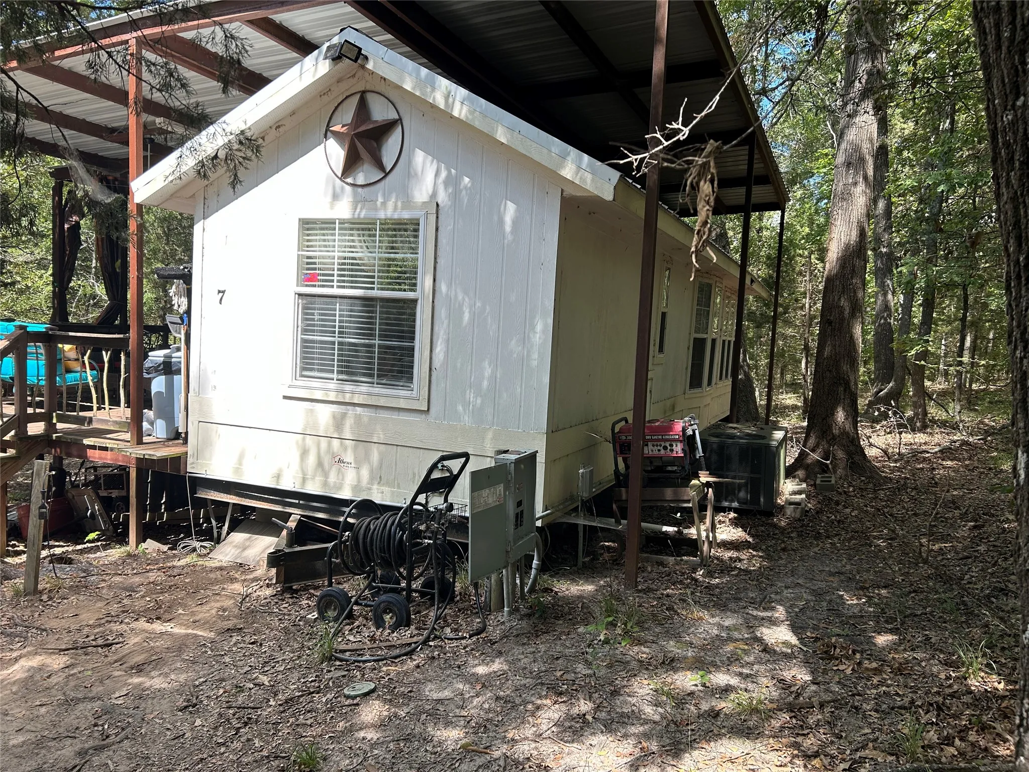 Manufactured Home For Sale in Wood County , 6435 FM 17 Lots70-77, Yantis, Texas 75497, 1 Bedroom, 1 Bathroom, Garage spaces, 400 Sqft, built in 2009, mls#21407727, Real Estate Agent in Yantis, Homes For Sale in Wood county, Homes For Sale in Yantis, Realtor in Yantis Texas, Real Estate Brokerage Independent Realty Texas, Luminita Cordes Realtor