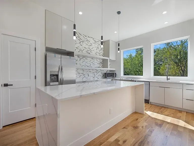 Duplex For Sale in Dallas County , 1120-1122 Muncie Avenue, Dallas, Texas 75212, 6 Bedroom, 8 Bathroom, 4 Garage spaces, 0 Sqft, built in 2023, mls#21406298, Real Estate Agent in Dallas, Homes For Sale in Dallas county, Homes For Sale in Dallas, Realtor in Dallas Texas, Real Estate Brokerage Independent Realty Texas, Luminita Cordes Realtor