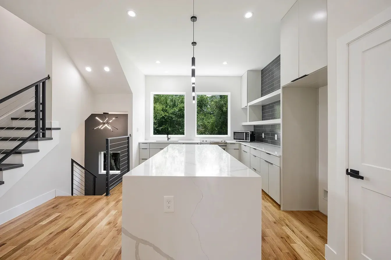 Duplex For Sale in Dallas County , 1120-1122 Muncie Avenue, Dallas, Texas 75212, 6 Bedroom, 8 Bathroom, 4 Garage spaces, 0 Sqft, built in 2023, mls#21406298, Real Estate Agent in Dallas, Homes For Sale in Dallas county, Homes For Sale in Dallas, Realtor in Dallas Texas, Real Estate Brokerage Independent Realty Texas, Luminita Cordes Realtor