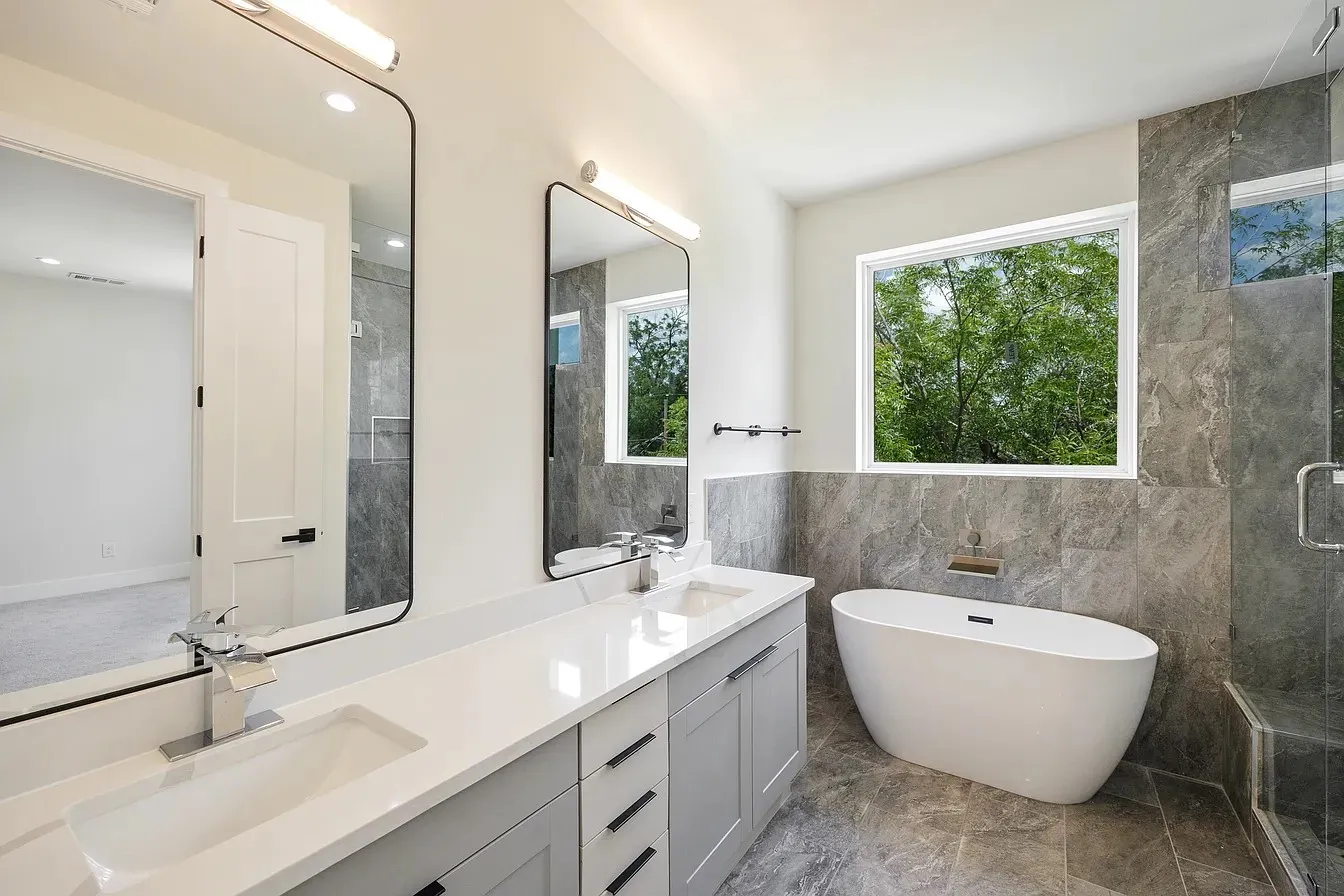 Duplex For Sale in Dallas County , 1120-1122 Muncie Avenue, Dallas, Texas 75212, 6 Bedroom, 8 Bathroom, 4 Garage spaces, 0 Sqft, built in 2023, mls#21406298, Real Estate Agent in Dallas, Homes For Sale in Dallas county, Homes For Sale in Dallas, Realtor in Dallas Texas, Real Estate Brokerage Independent Realty Texas, Luminita Cordes Realtor
