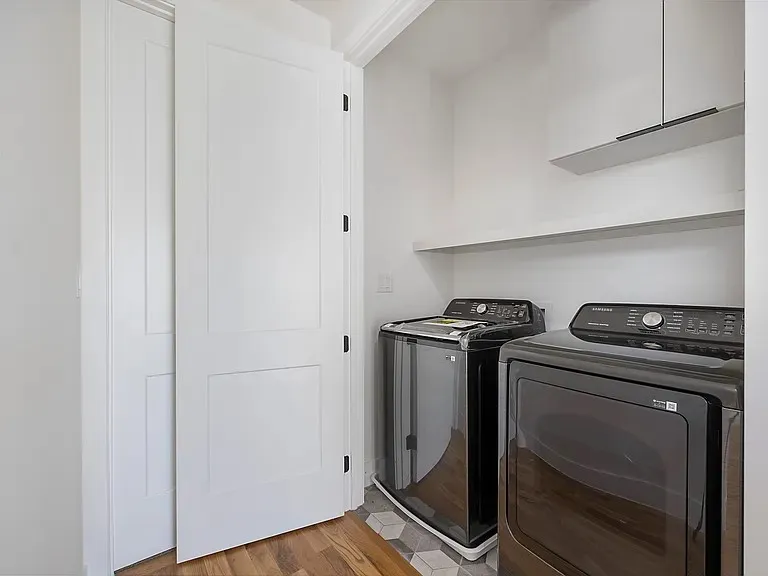 Duplex For Sale in Dallas County , 1120-1122 Muncie Avenue, Dallas, Texas 75212, 6 Bedroom, 8 Bathroom, 4 Garage spaces, 0 Sqft, built in 2023, mls#21406298, Real Estate Agent in Dallas, Homes For Sale in Dallas county, Homes For Sale in Dallas, Realtor in Dallas Texas, Real Estate Brokerage Independent Realty Texas, Luminita Cordes Realtor