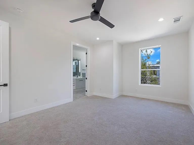 Duplex For Sale in Dallas County , 1120-1122 Muncie Avenue, Dallas, Texas 75212, 6 Bedroom, 8 Bathroom, 4 Garage spaces, 0 Sqft, built in 2023, mls#21406298, Real Estate Agent in Dallas, Homes For Sale in Dallas county, Homes For Sale in Dallas, Realtor in Dallas Texas, Real Estate Brokerage Independent Realty Texas, Luminita Cordes Realtor