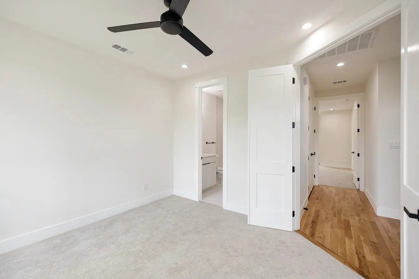 Duplex For Sale in Dallas County , 1120-1122 Muncie Avenue, Dallas, Texas 75212, 6 Bedroom, 8 Bathroom, 4 Garage spaces, 0 Sqft, built in 2023, mls#21406298, Real Estate Agent in Dallas, Homes For Sale in Dallas county, Homes For Sale in Dallas, Realtor in Dallas Texas, Real Estate Brokerage Independent Realty Texas, Luminita Cordes Realtor