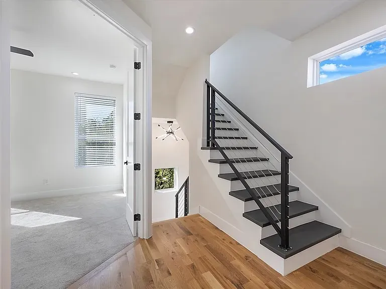 Duplex For Sale in Dallas County , 1120-1122 Muncie Avenue, Dallas, Texas 75212, 6 Bedroom, 8 Bathroom, 4 Garage spaces, 0 Sqft, built in 2023, mls#21406298, Real Estate Agent in Dallas, Homes For Sale in Dallas county, Homes For Sale in Dallas, Realtor in Dallas Texas, Real Estate Brokerage Independent Realty Texas, Luminita Cordes Realtor