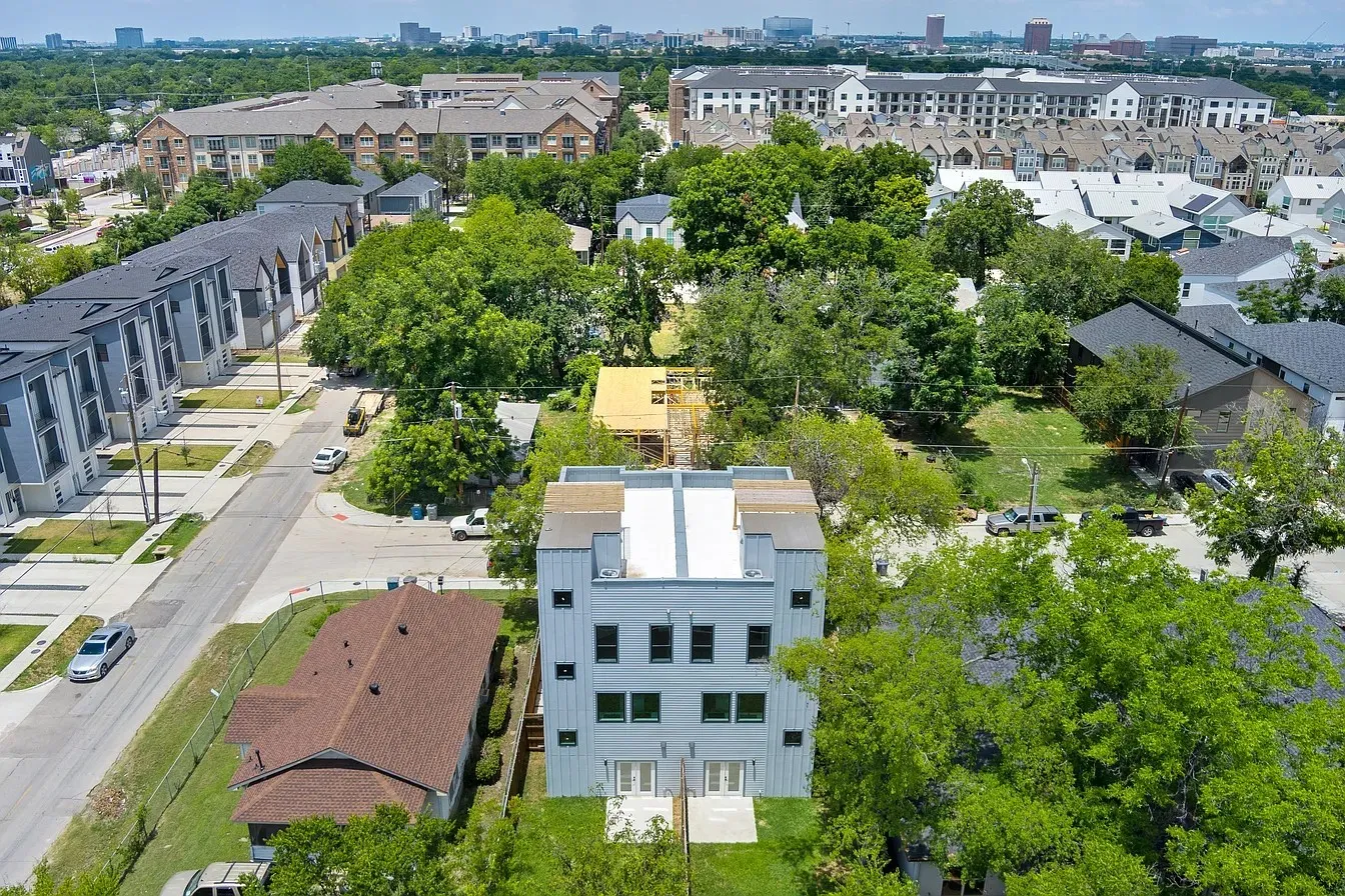 Duplex For Sale in Dallas County , 1120-1122 Muncie Avenue, Dallas, Texas 75212, 6 Bedroom, 8 Bathroom, 4 Garage spaces, 0 Sqft, built in 2023, mls#21406298, Real Estate Agent in Dallas, Homes For Sale in Dallas county, Homes For Sale in Dallas, Realtor in Dallas Texas, Real Estate Brokerage Independent Realty Texas, Luminita Cordes Realtor