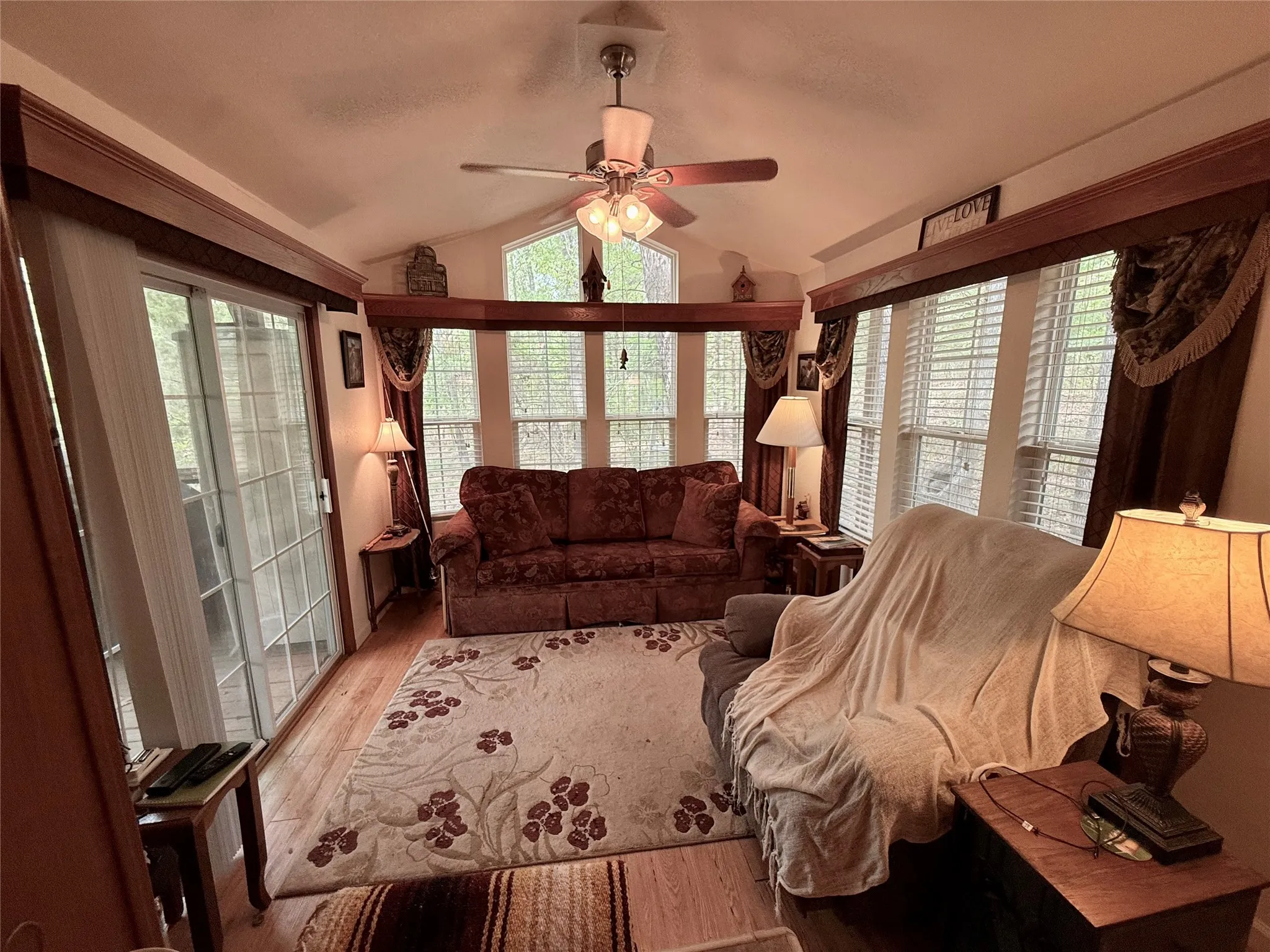 Manufactured Home For Sale in Wood County , 6435 FM 17 LOTS 68-77, Yantis, Texas 75497, 3 Bedroom, 2 Bathroom, Garage spaces, 700 Sqft, built in 2009, mls#21407730, Real Estate Agent in Yantis, Homes For Sale in Wood county, Homes For Sale in Yantis, Realtor in Yantis Texas, Real Estate Brokerage Independent Realty Texas, Luminita Cordes Realtor