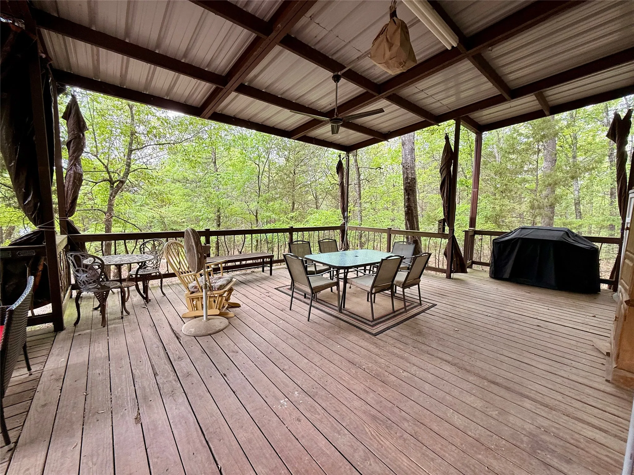 Manufactured Home For Sale in Wood County , 6435 FM 17 LOTS 68-77, Yantis, Texas 75497, 3 Bedroom, 2 Bathroom, Garage spaces, 700 Sqft, built in 2009, mls#21407730, Real Estate Agent in Yantis, Homes For Sale in Wood county, Homes For Sale in Yantis, Realtor in Yantis Texas, Real Estate Brokerage Independent Realty Texas, Luminita Cordes Realtor