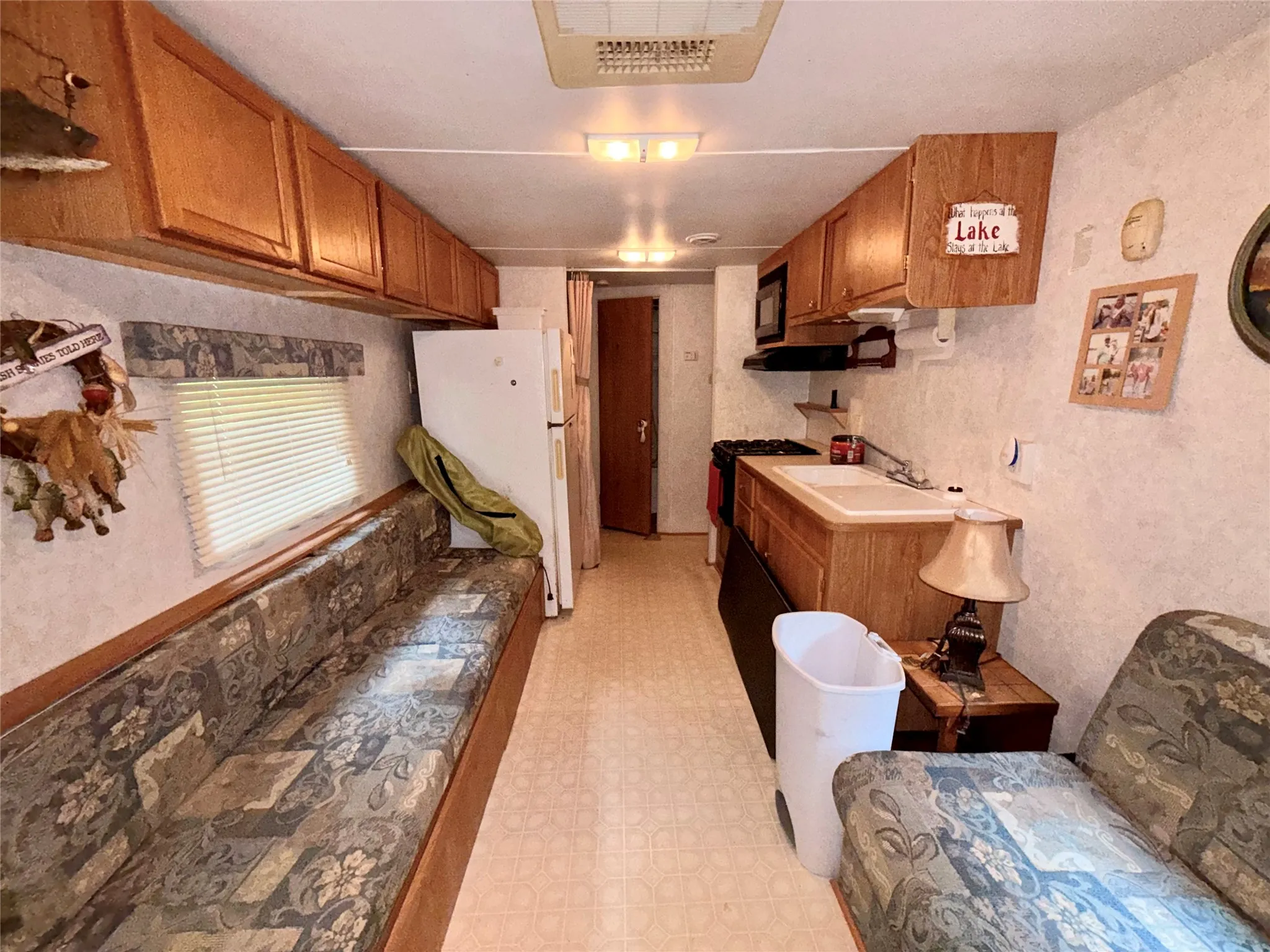 Manufactured Home For Sale in Wood County , 6435 FM 17 LOTS 68-77, Yantis, Texas 75497, 3 Bedroom, 2 Bathroom, Garage spaces, 700 Sqft, built in 2009, mls#21407730, Real Estate Agent in Yantis, Homes For Sale in Wood county, Homes For Sale in Yantis, Realtor in Yantis Texas, Real Estate Brokerage Independent Realty Texas, Luminita Cordes Realtor