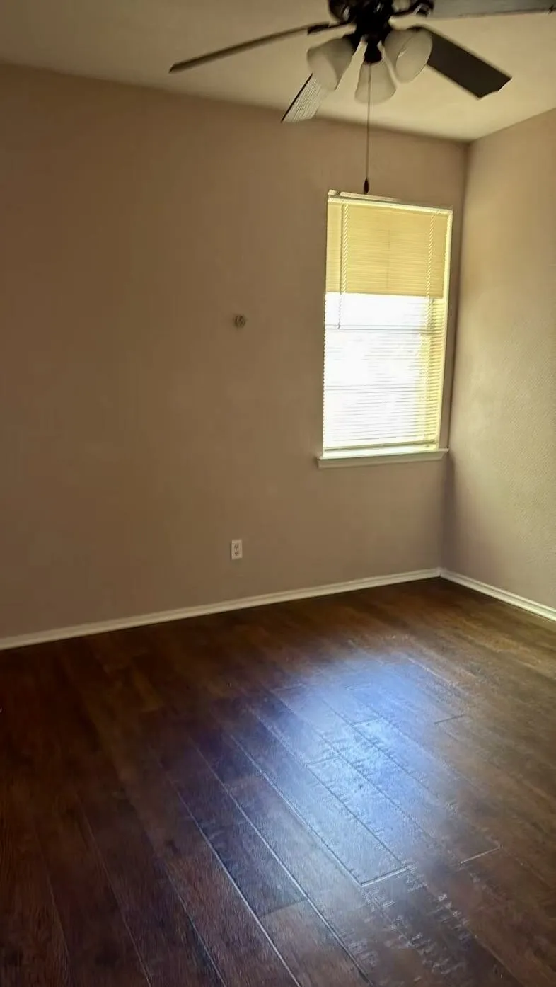 Single Family Residence For Rent in Tarrant County , 3605 Lasso Road, Fort Worth, Texas 76262, 4 Bedroom, 2 Bathroom, 2 Garage spaces, 1,929 Sqft, built in 2001, mls#21407724, Real Estate Agent in Fort Worth, Homes For Rent in Tarrant county, Homes For Rent in Fort Worth, Realtor in Fort Worth Texas, Real Estate Brokerage Independent Realty Texas, Luminita Cordes Realtor