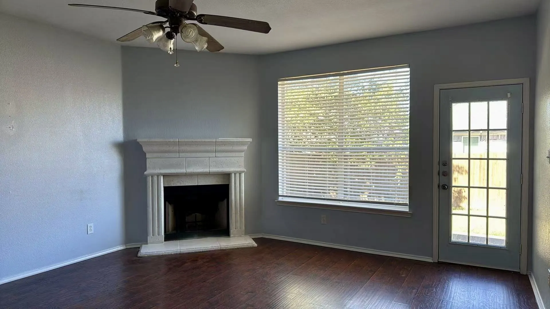Single Family Residence For Rent in Tarrant County , 3605 Lasso Road, Fort Worth, Texas 76262, 4 Bedroom, 2 Bathroom, 2 Garage spaces, 1,929 Sqft, built in 2001, mls#21407724, Real Estate Agent in Fort Worth, Homes For Rent in Tarrant county, Homes For Rent in Fort Worth, Realtor in Fort Worth Texas, Real Estate Brokerage Independent Realty Texas, Luminita Cordes Realtor