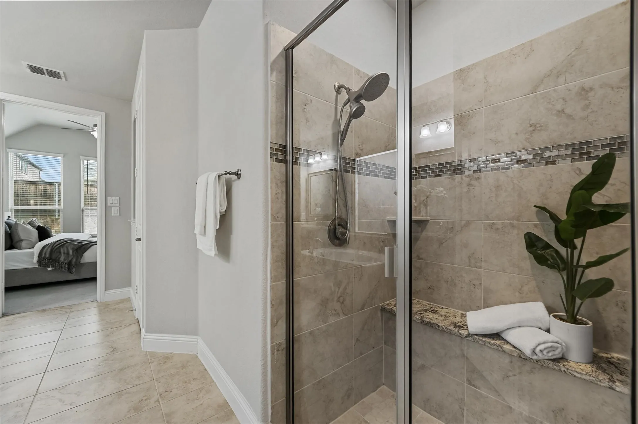 Single Family Residence For Sale in Collin County , 14336 Gatewood Lane, Frisco, Texas 75035, 5 Bedroom, 5 Bathroom, 2 Garage spaces, 3,720 Sqft, built in 2018, mls#21407732, Real Estate Agent in Frisco, Homes For Sale in Collin county, Homes For Sale in Frisco, Realtor in Frisco Texas, Real Estate Brokerage Independent Realty Texas, Luminita Cordes Realtor