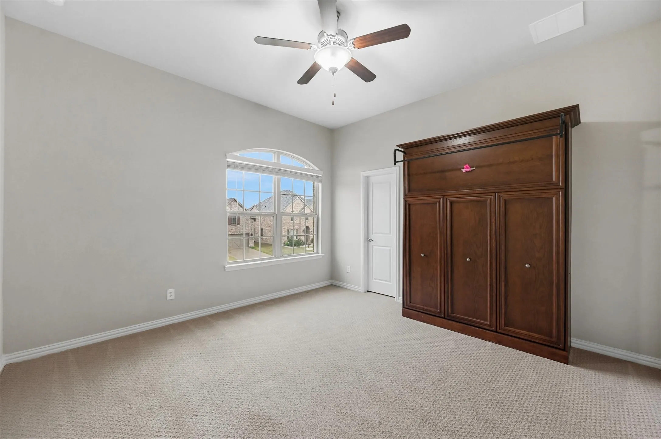 Single Family Residence For Sale in Collin County , 14336 Gatewood Lane, Frisco, Texas 75035, 5 Bedroom, 5 Bathroom, 2 Garage spaces, 3,720 Sqft, built in 2018, mls#21407732, Real Estate Agent in Frisco, Homes For Sale in Collin county, Homes For Sale in Frisco, Realtor in Frisco Texas, Real Estate Brokerage Independent Realty Texas, Luminita Cordes Realtor