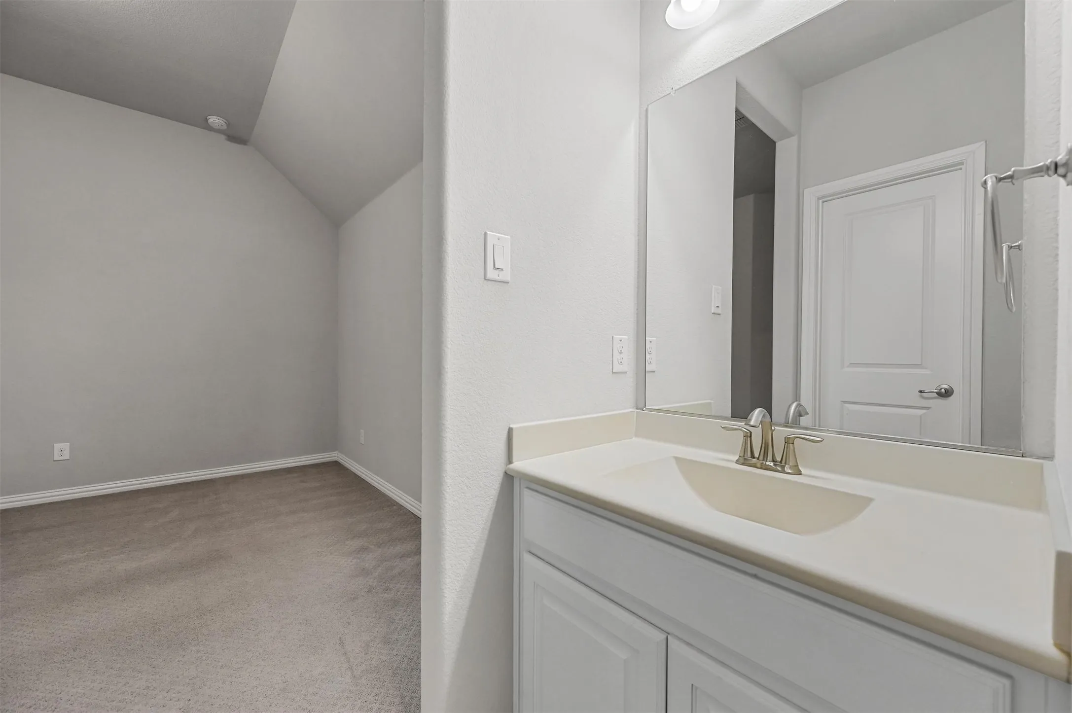 Single Family Residence For Sale in Collin County , 14336 Gatewood Lane, Frisco, Texas 75035, 5 Bedroom, 5 Bathroom, 2 Garage spaces, 3,720 Sqft, built in 2018, mls#21407732, Real Estate Agent in Frisco, Homes For Sale in Collin county, Homes For Sale in Frisco, Realtor in Frisco Texas, Real Estate Brokerage Independent Realty Texas, Luminita Cordes Realtor