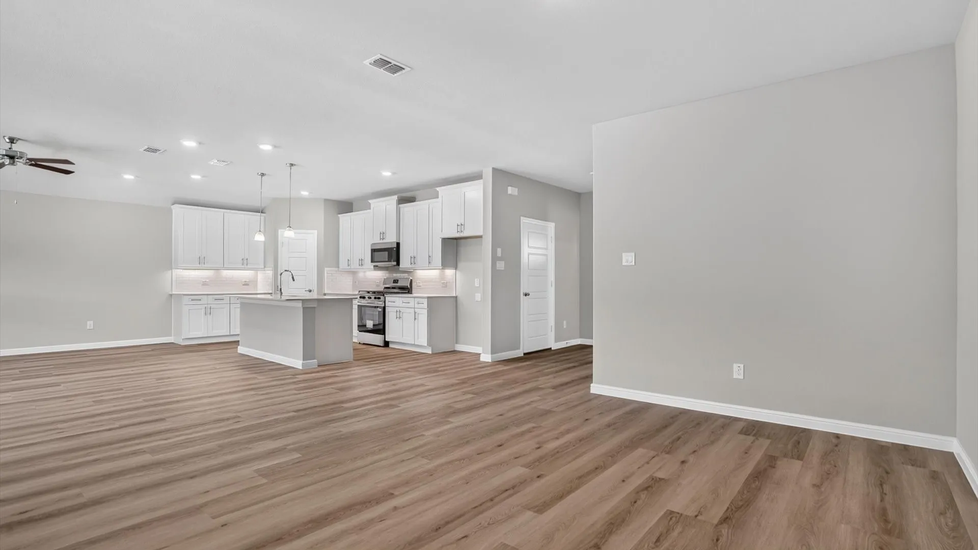Single Family Residence For Sale in Dallas County , 1509 SHELDON Drive, De Soto, Texas 75115, 4 Bedroom, 2 Bathroom, 2 Garage spaces, 2,115 Sqft, built in 2026, mls#21404876, Real Estate Agent in De Soto, Homes For Sale in Dallas county, Homes For Sale in De Soto, Realtor in De Soto Texas, Real Estate Brokerage Independent Realty Texas, Luminita Cordes Realtor