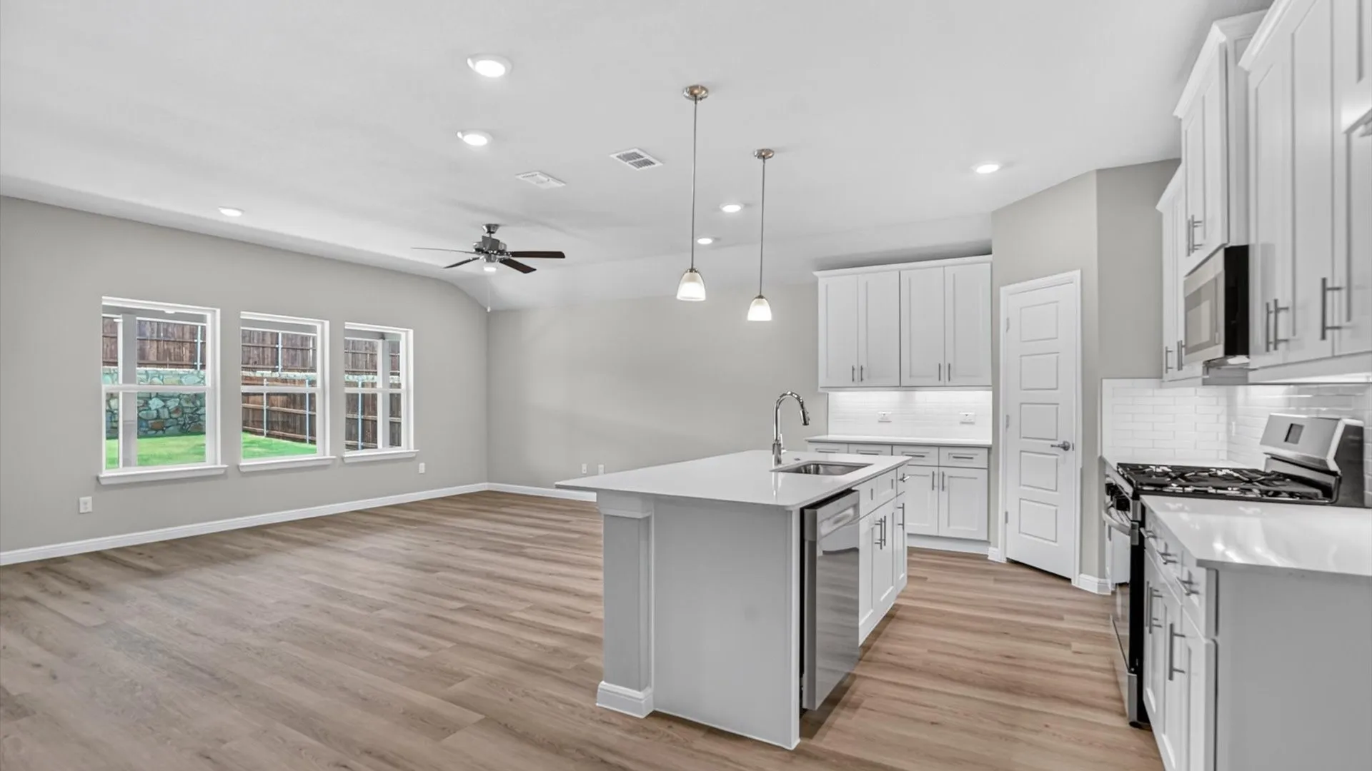 Single Family Residence For Sale in Dallas County , 1509 SHELDON Drive, De Soto, Texas 75115, 4 Bedroom, 2 Bathroom, 2 Garage spaces, 2,115 Sqft, built in 2026, mls#21404876, Real Estate Agent in De Soto, Homes For Sale in Dallas county, Homes For Sale in De Soto, Realtor in De Soto Texas, Real Estate Brokerage Independent Realty Texas, Luminita Cordes Realtor