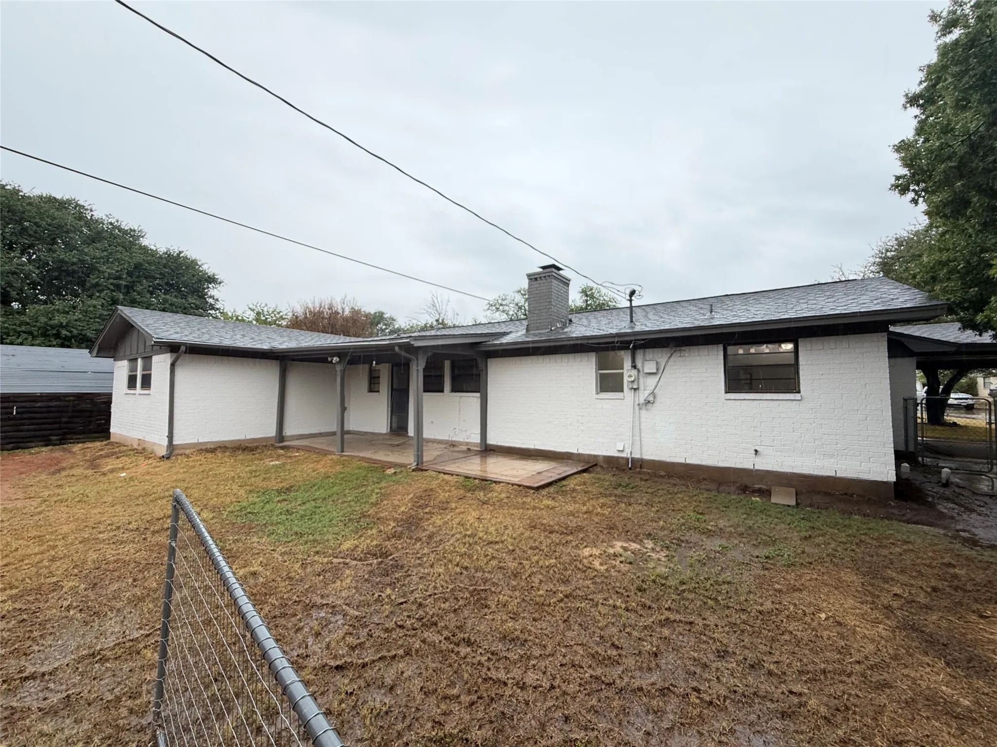 Single Family Residence For Sale in Somervell County , 501 Franklin Drive, Glen Rose, Texas 76043, 3 Bedroom, 2 Bathroom, 2 Garage spaces, 2,100 Sqft, built in 1975, mls#21407738, Real Estate Agent in Glen Rose, Homes For Sale in Somervell county, Homes For Sale in Glen Rose, Realtor in Glen Rose Texas, Real Estate Brokerage Independent Realty Texas, Luminita Cordes Realtor