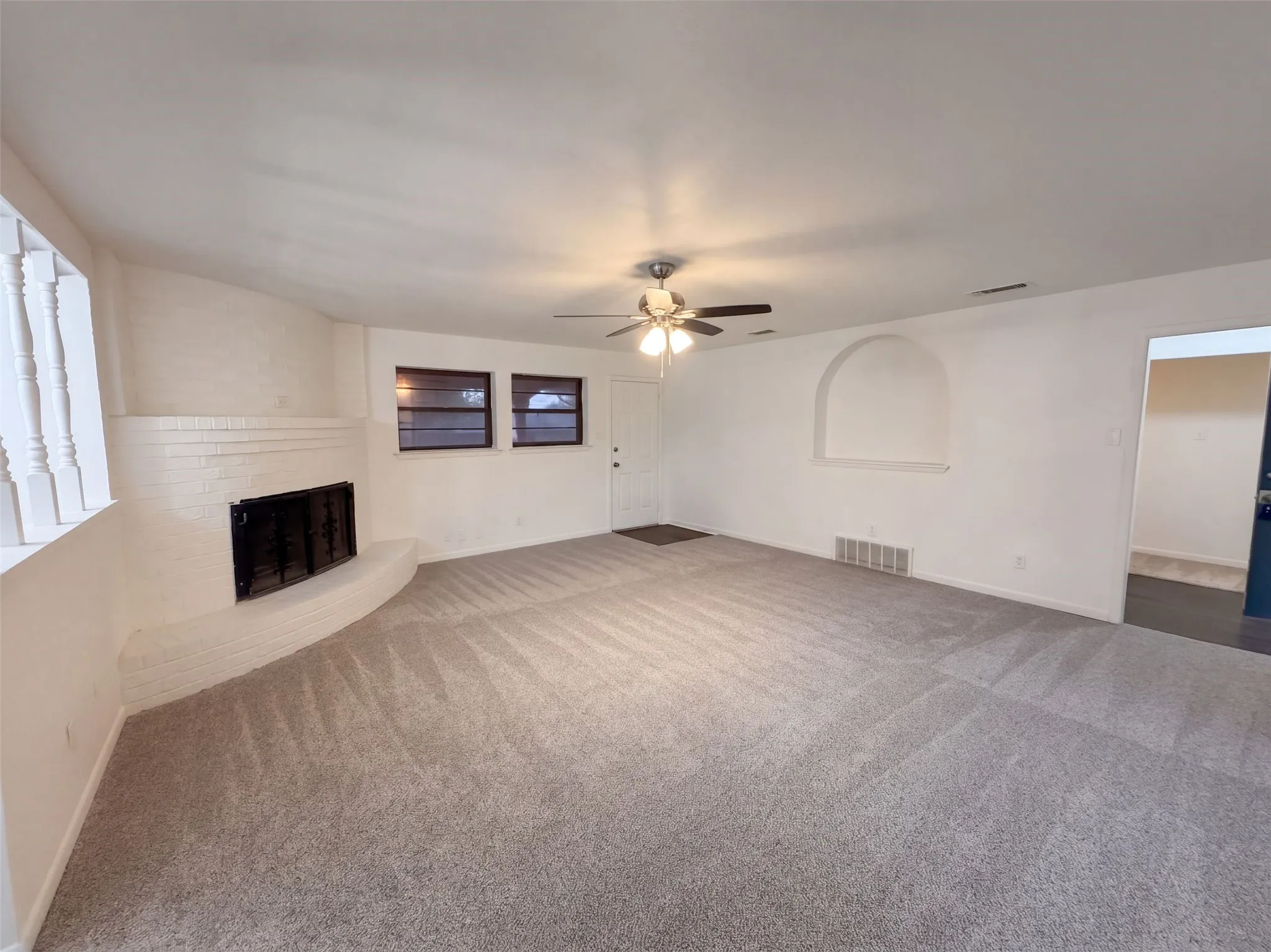 Single Family Residence For Sale in Somervell County , 501 Franklin Drive, Glen Rose, Texas 76043, 3 Bedroom, 2 Bathroom, 2 Garage spaces, 2,100 Sqft, built in 1975, mls#21407738, Real Estate Agent in Glen Rose, Homes For Sale in Somervell county, Homes For Sale in Glen Rose, Realtor in Glen Rose Texas, Real Estate Brokerage Independent Realty Texas, Luminita Cordes Realtor