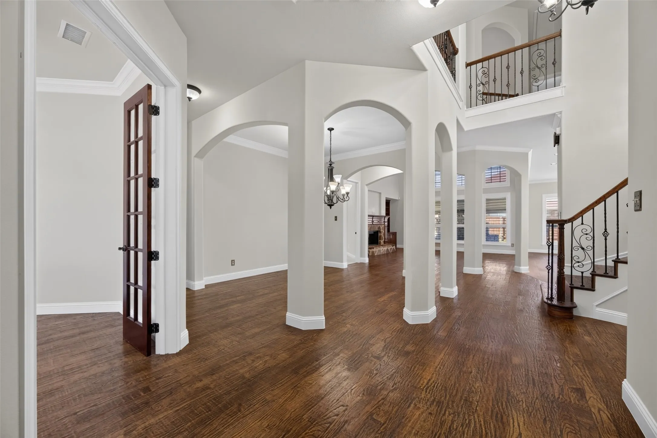 Bright, open and freshly painted interior!