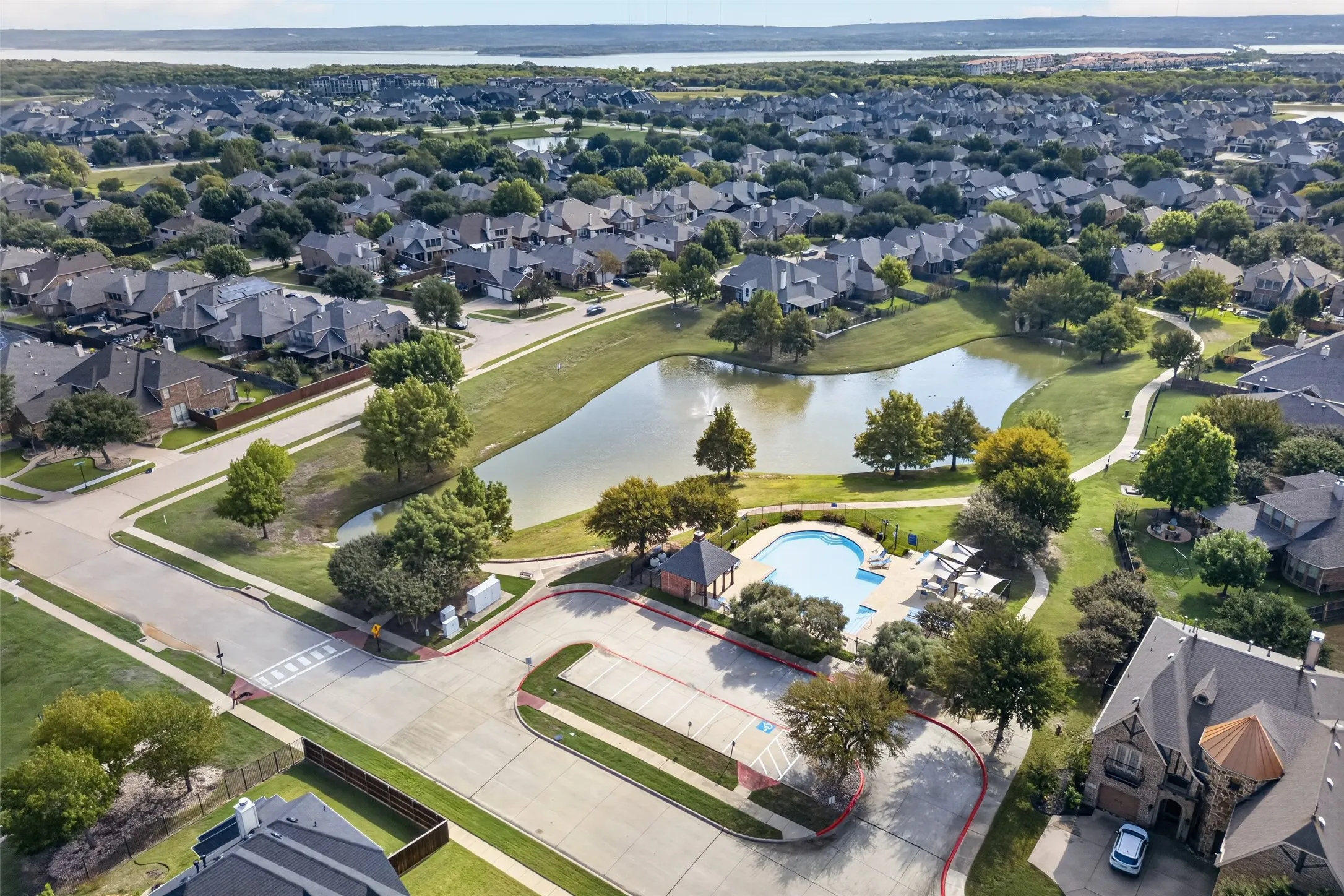 The Grand Peninsula has several pools, playgrounds, parks, and walking trails, plus only minutes away from Joe Pool Lake